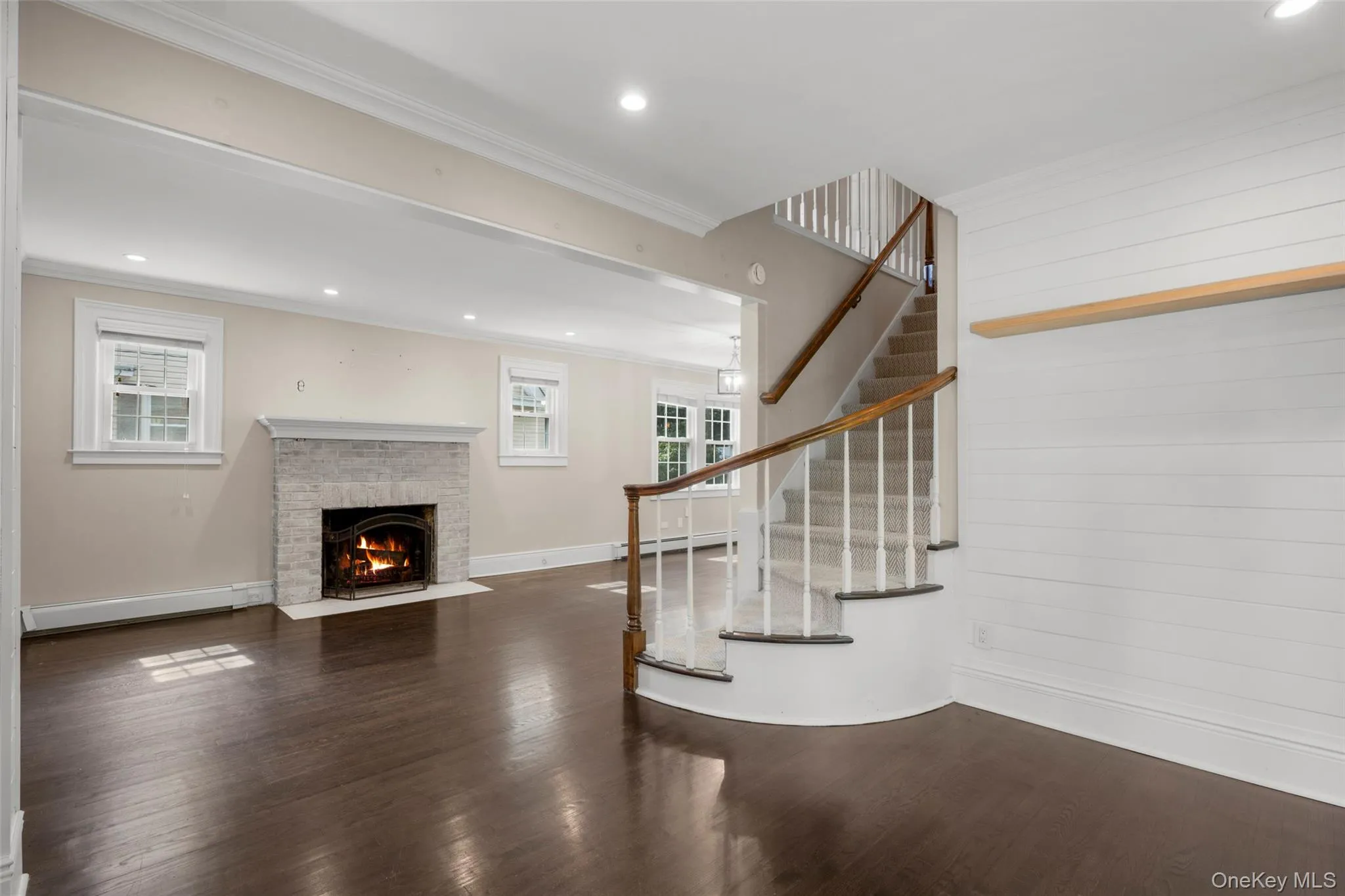 81 Chestnut Avenue, Pelham, NY, 3 Bedrooms Bedrooms, 7 Rooms Rooms,3 BathroomsBathrooms,Residential Lease,For Rent,Chestnut,0,1053417 81 Chestnut Avenue, Pelham, NY, 3 Bedrooms Bedrooms, 7 Rooms Rooms,3 BathroomsBathrooms,Residential Lease,For Rent,Chestnut,0,1053417
