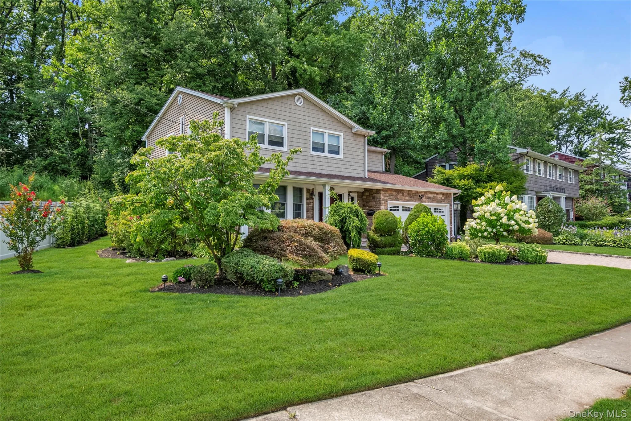 67 Reed Drive, North Hempstead, NY, 4 Bedrooms Bedrooms, 8 Rooms Rooms,2 BathroomsBathrooms,Residential,For Rent,Reed,0,1053422 67 Reed Drive, North Hempstead, NY, 4 Bedrooms Bedrooms, 8 Rooms Rooms,2 BathroomsBathrooms,Residential,For Rent,Reed,0,1053422