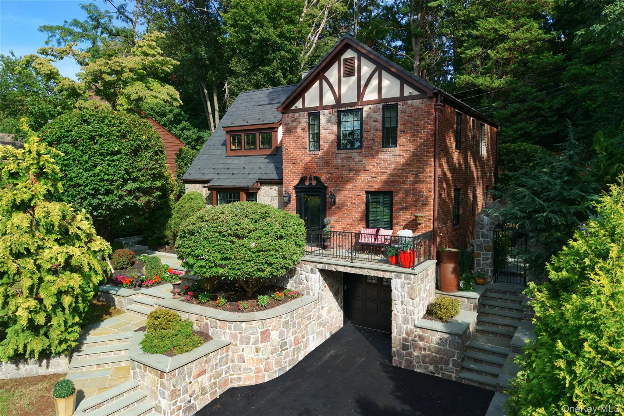 17 Sinclair Martin Drive, North Hempstead, NY, 4 Bedrooms Bedrooms, 10 Rooms Rooms,3 BathroomsBathrooms,Residential,For Rent,Sinclair Martin,0,1053425 17 Sinclair Martin Drive, North Hempstead, NY, 4 Bedrooms Bedrooms, 10 Rooms Rooms,3 BathroomsBathrooms,Residential,For Rent,Sinclair Martin,0,1053425