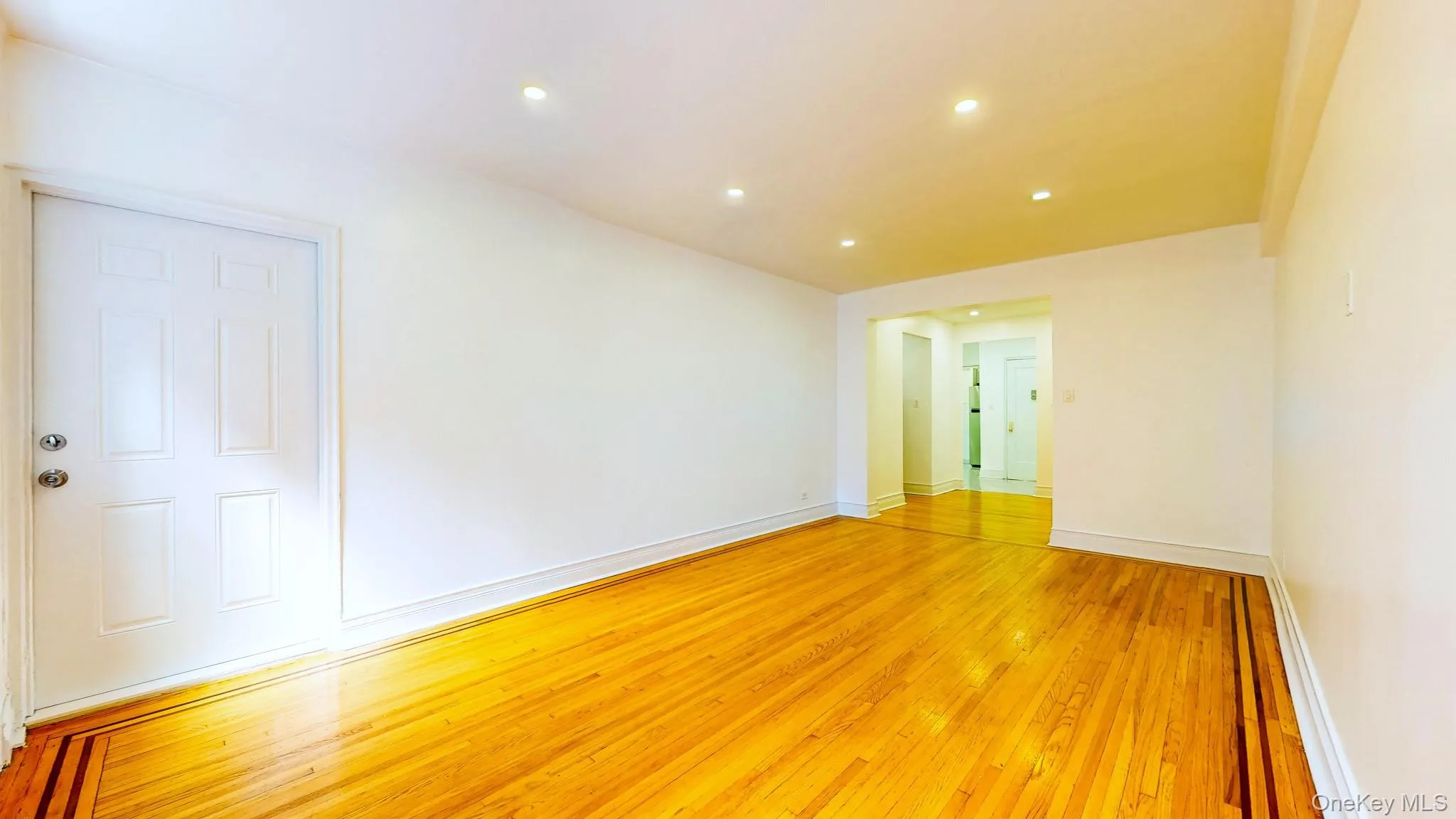 65-36 Wetherole Street, New York, NY, 2 Bedrooms Bedrooms, 4 Rooms Rooms,1 BathroomBathrooms,Residential,For Rent,Wetherole,0,1053426 65-36 Wetherole Street, New York, NY, 2 Bedrooms Bedrooms, 4 Rooms Rooms,1 BathroomBathrooms,Residential,For Rent,Wetherole,0,1053426
