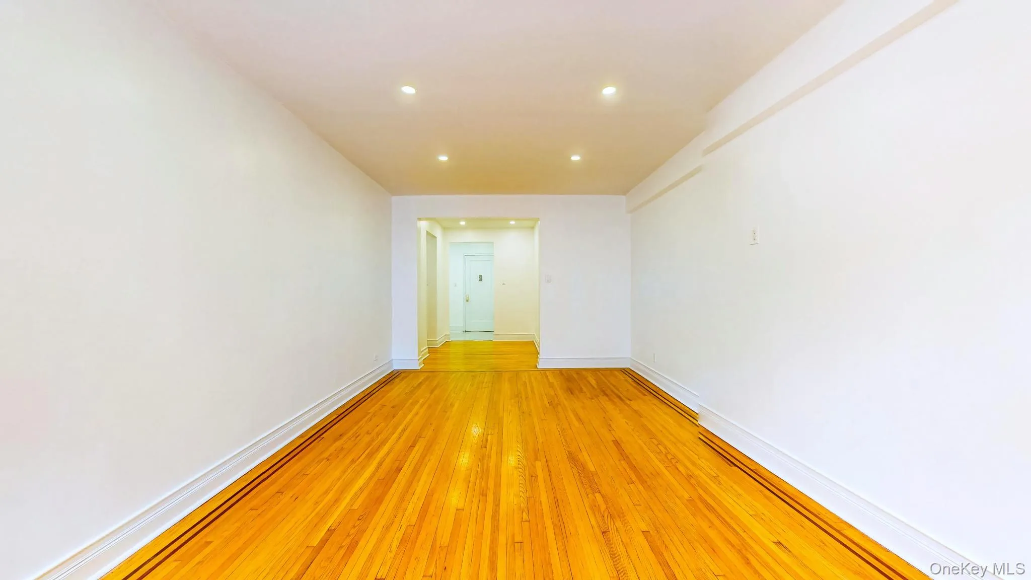 65-36 Wetherole Street, New York, NY, 2 Bedrooms Bedrooms, 4 Rooms Rooms,1 BathroomBathrooms,Residential,For Rent,Wetherole,0,1053426 65-36 Wetherole Street, New York, NY, 2 Bedrooms Bedrooms, 4 Rooms Rooms,1 BathroomBathrooms,Residential,For Rent,Wetherole,0,1053426