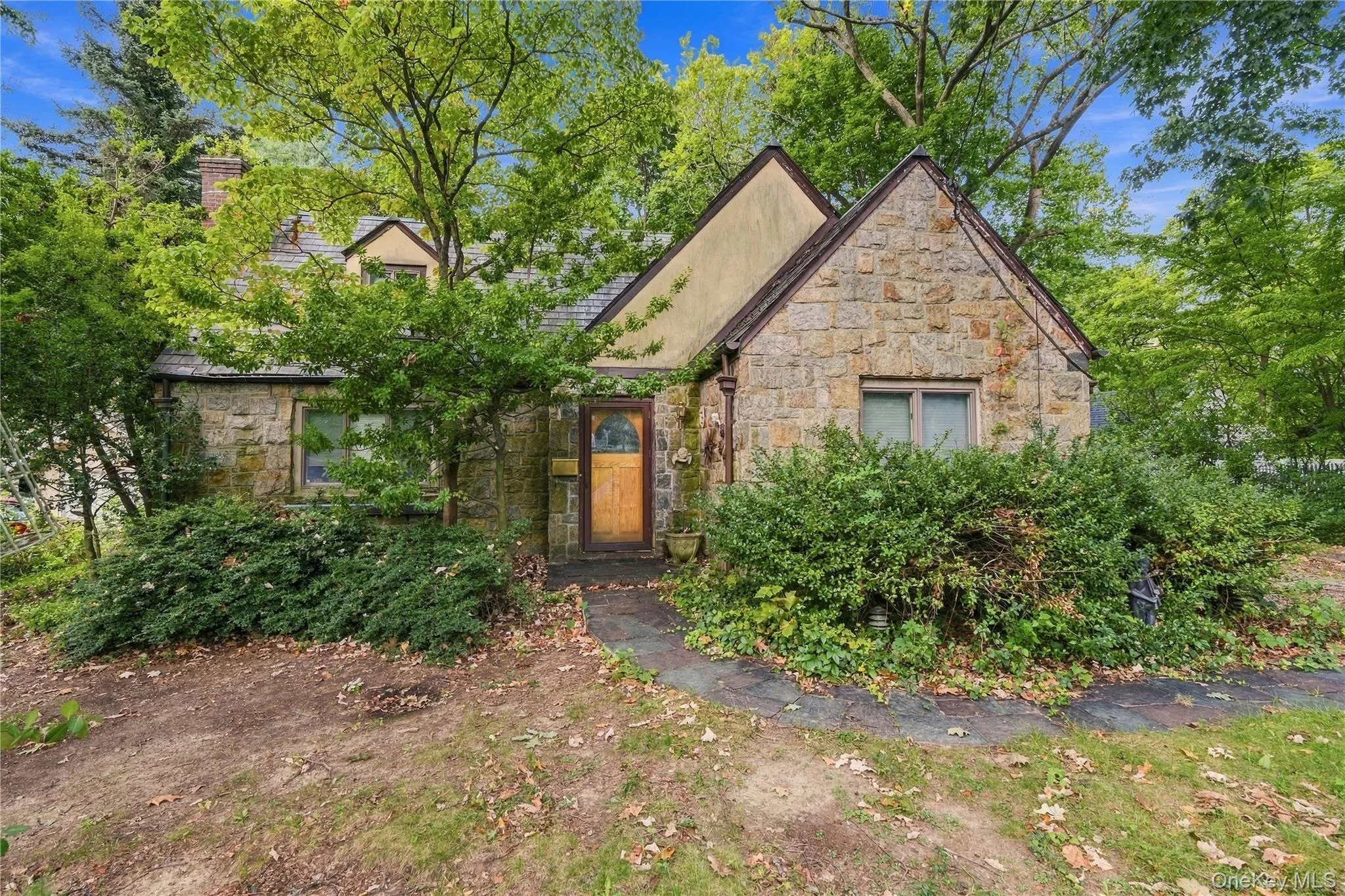116 Huntington Road, North Hempstead, NY, 3 Bedrooms Bedrooms, 6 Rooms Rooms,2 BathroomsBathrooms,Residential,For Rent,Huntington,0,1053429 116 Huntington Road, North Hempstead, NY, 3 Bedrooms Bedrooms, 6 Rooms Rooms,2 BathroomsBathrooms,Residential,For Rent,Huntington,0,1053429