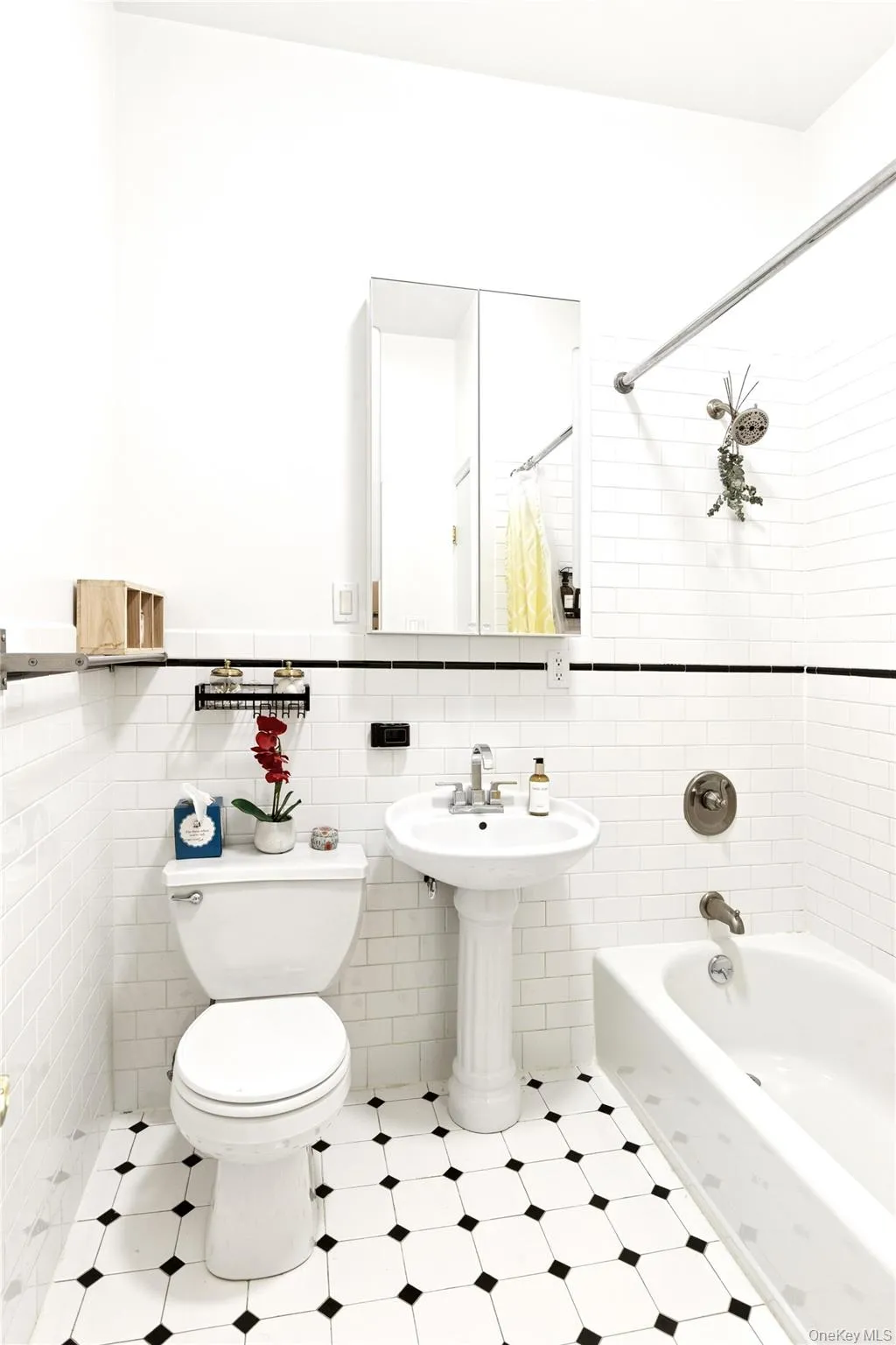 246 West 132nd Street - TH, New York, NY, 5 Bedrooms Bedrooms, 14 Rooms Rooms,4 BathroomsBathrooms,Residential,For Rent,132nd Street - TH,0,1053432 246 West 132nd Street - TH, New York, NY, 5 Bedrooms Bedrooms, 14 Rooms Rooms,4 BathroomsBathrooms,Residential,For Rent,132nd Street - TH,0,1053432