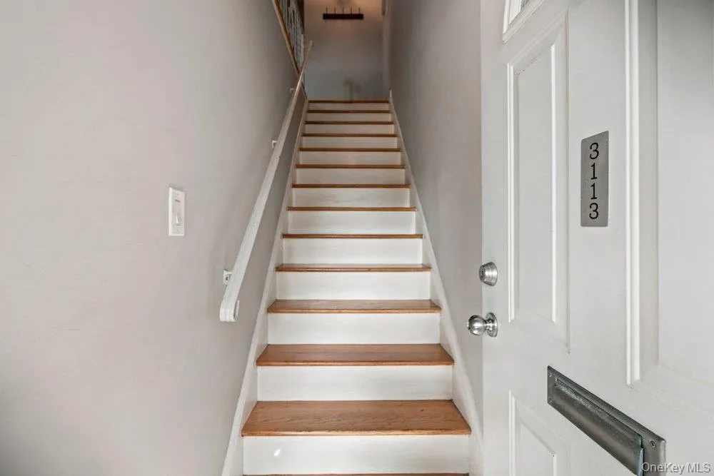 3113 Wilshire, Islip, NY, 1 Bedroom Bedrooms, 3 Rooms Rooms,1 BathroomBathrooms,Residential,For Rent,Wilshire,0,1053433 3113 Wilshire, Islip, NY, 1 Bedroom Bedrooms, 3 Rooms Rooms,1 BathroomBathrooms,Residential,For Rent,Wilshire,0,1053433
