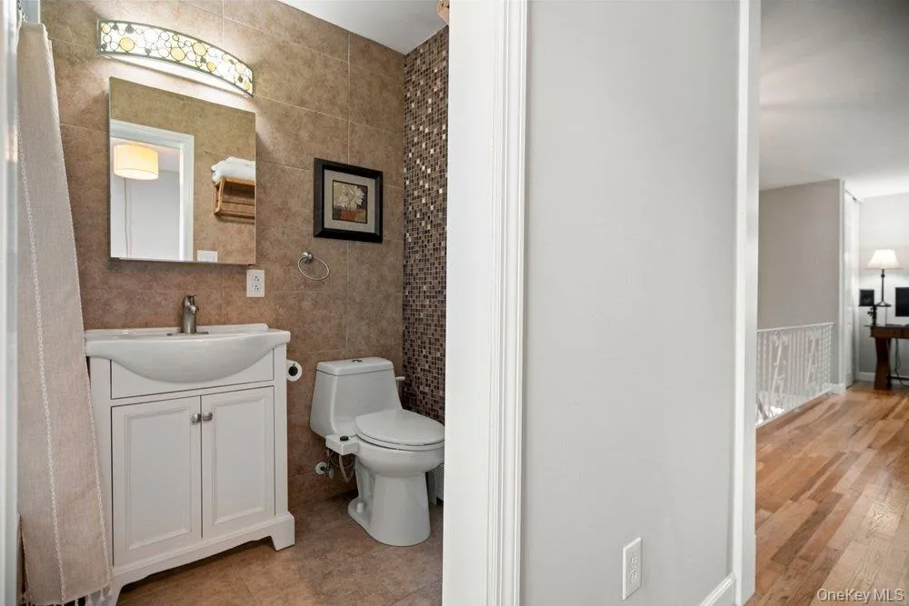3113 Wilshire, Islip, NY, 1 Bedroom Bedrooms, 3 Rooms Rooms,1 BathroomBathrooms,Residential,For Rent,Wilshire,0,1053433 3113 Wilshire, Islip, NY, 1 Bedroom Bedrooms, 3 Rooms Rooms,1 BathroomBathrooms,Residential,For Rent,Wilshire,0,1053433