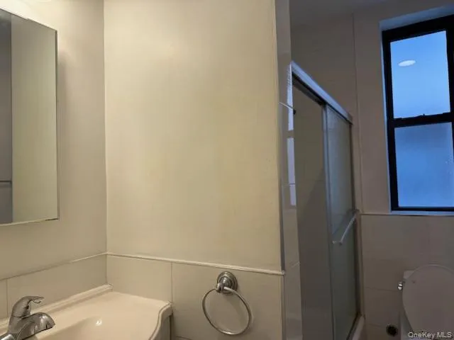 136-05 Sanford Avenue, New York, NY, 1 Bedroom Bedrooms, 3 Rooms Rooms,1 BathroomBathrooms,Residential,For Rent,Sanford,0,1053434 136-05 Sanford Avenue, New York, NY, 1 Bedroom Bedrooms, 3 Rooms Rooms,1 BathroomBathrooms,Residential,For Rent,Sanford,0,1053434