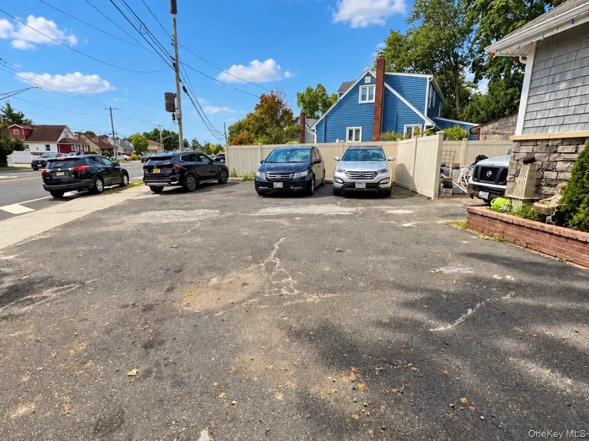 704 Newbridge Road, Hempstead, NY, 3 Bedrooms Bedrooms, 8 Rooms Rooms,2 BathroomsBathrooms,Residential,For Rent,Newbridge,0,1053435 704 Newbridge Road, Hempstead, NY, 3 Bedrooms Bedrooms, 8 Rooms Rooms,2 BathroomsBathrooms,Residential,For Rent,Newbridge,0,1053435