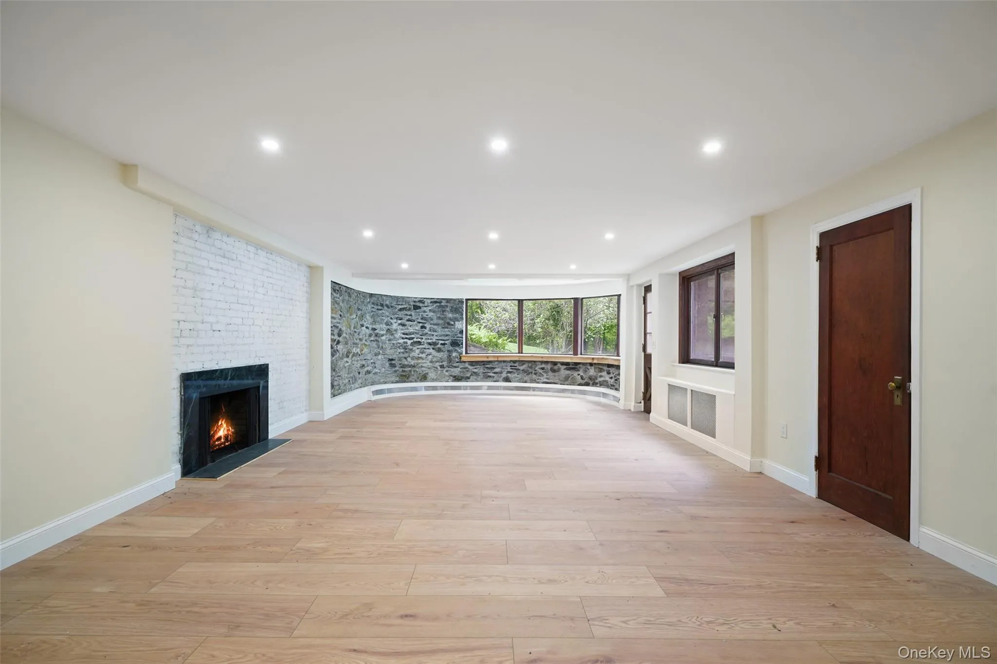51 Kenilworth Road, Harrison, NY, 6 Bedrooms Bedrooms, 11 Rooms Rooms,6 BathroomsBathrooms,Residential,For Rent,Kenilworth,0,1053438 51 Kenilworth Road, Harrison, NY, 6 Bedrooms Bedrooms, 11 Rooms Rooms,6 BathroomsBathrooms,Residential,For Rent,Kenilworth,0,1053438