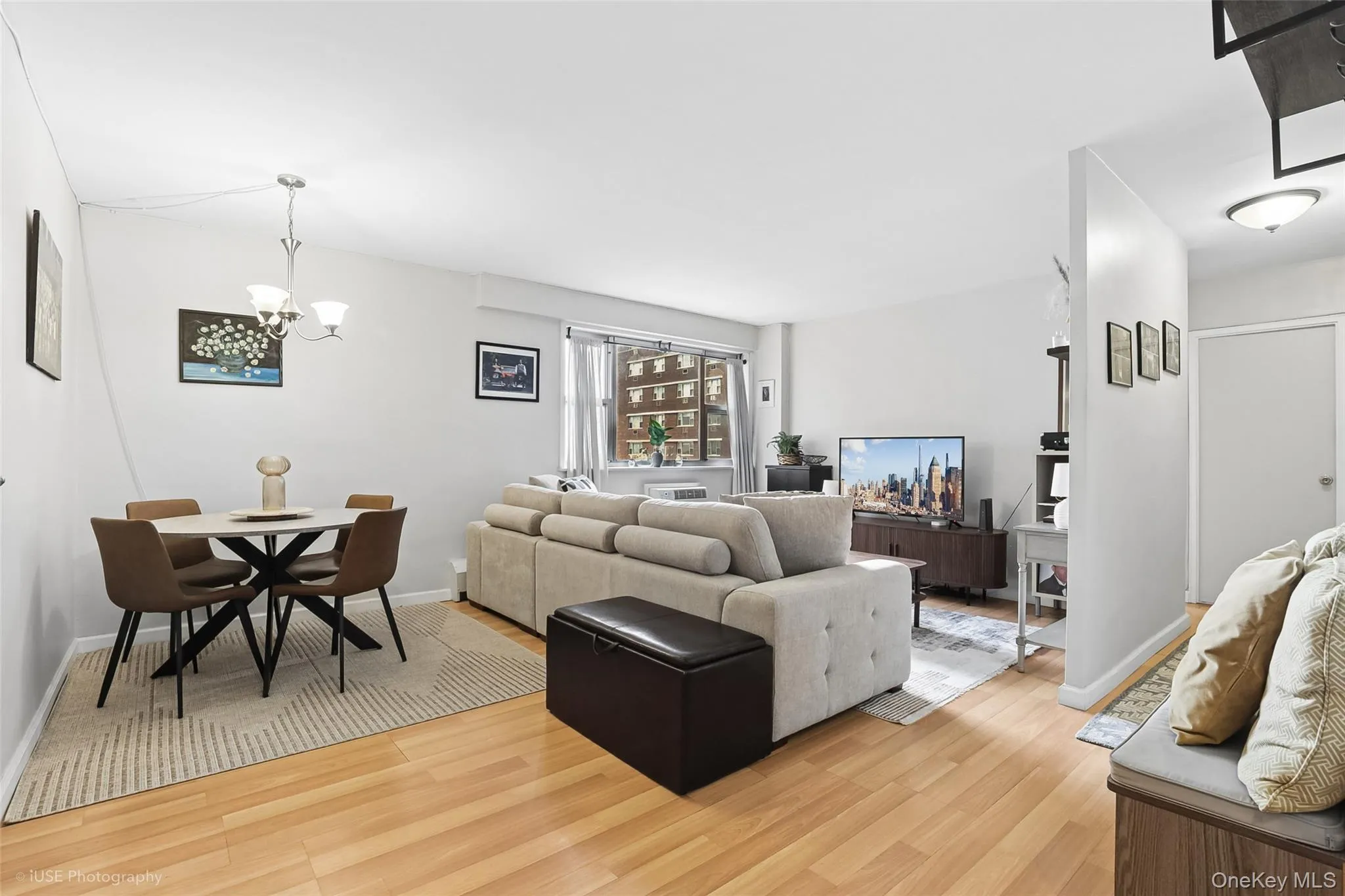 52-30 39th Drive, New York, NY, 2 Bedrooms Bedrooms, 4 Rooms Rooms,1 BathroomBathrooms,Residential,For Rent,39th,0,1053442 52-30 39th Drive, New York, NY, 2 Bedrooms Bedrooms, 4 Rooms Rooms,1 BathroomBathrooms,Residential,For Rent,39th,0,1053442