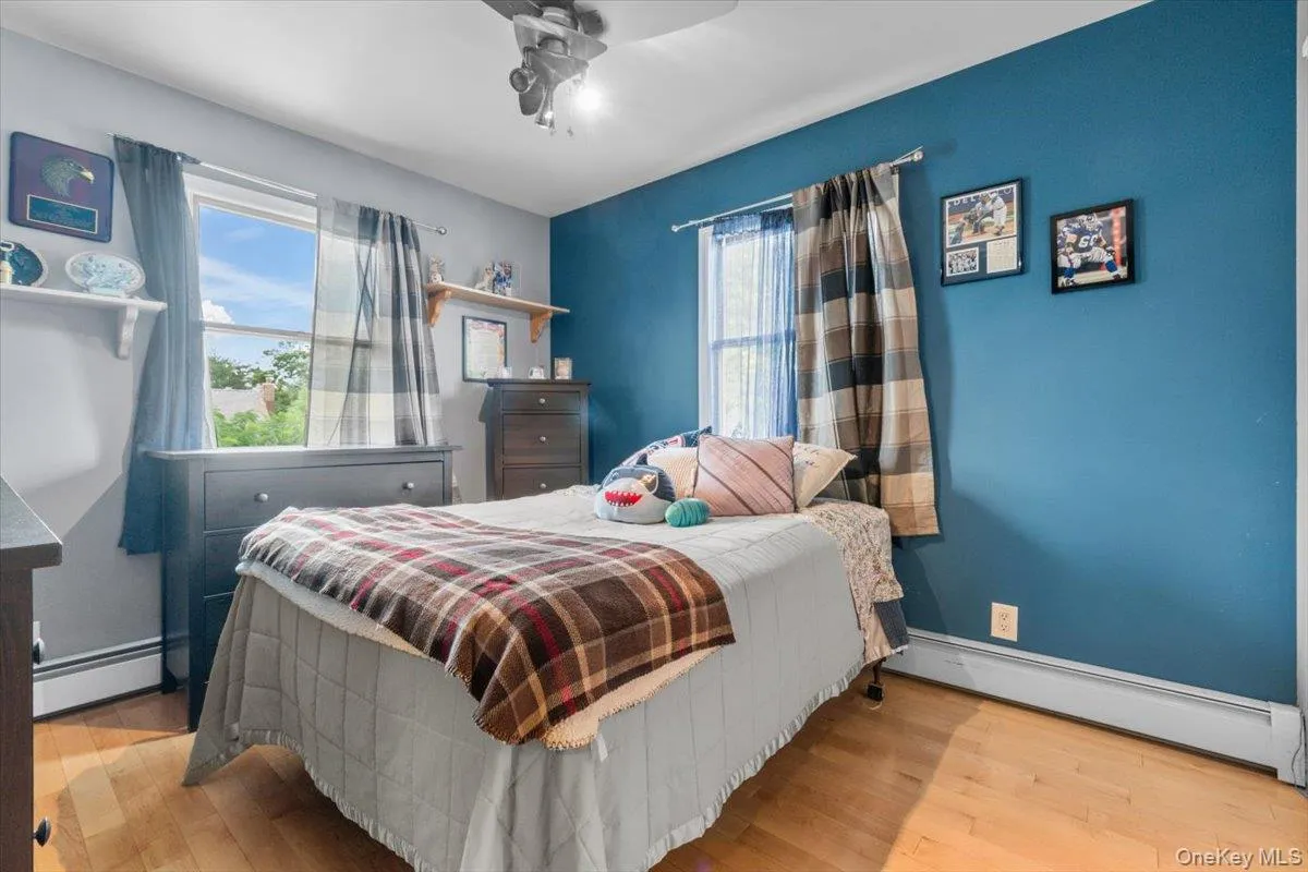 28 Lee Avenue, Oyster Bay, NY, 3 Bedrooms Bedrooms, 7 Rooms Rooms,2 BathroomsBathrooms,Residential,For Rent,Lee,0,1053443 28 Lee Avenue, Oyster Bay, NY, 3 Bedrooms Bedrooms, 7 Rooms Rooms,2 BathroomsBathrooms,Residential,For Rent,Lee,0,1053443