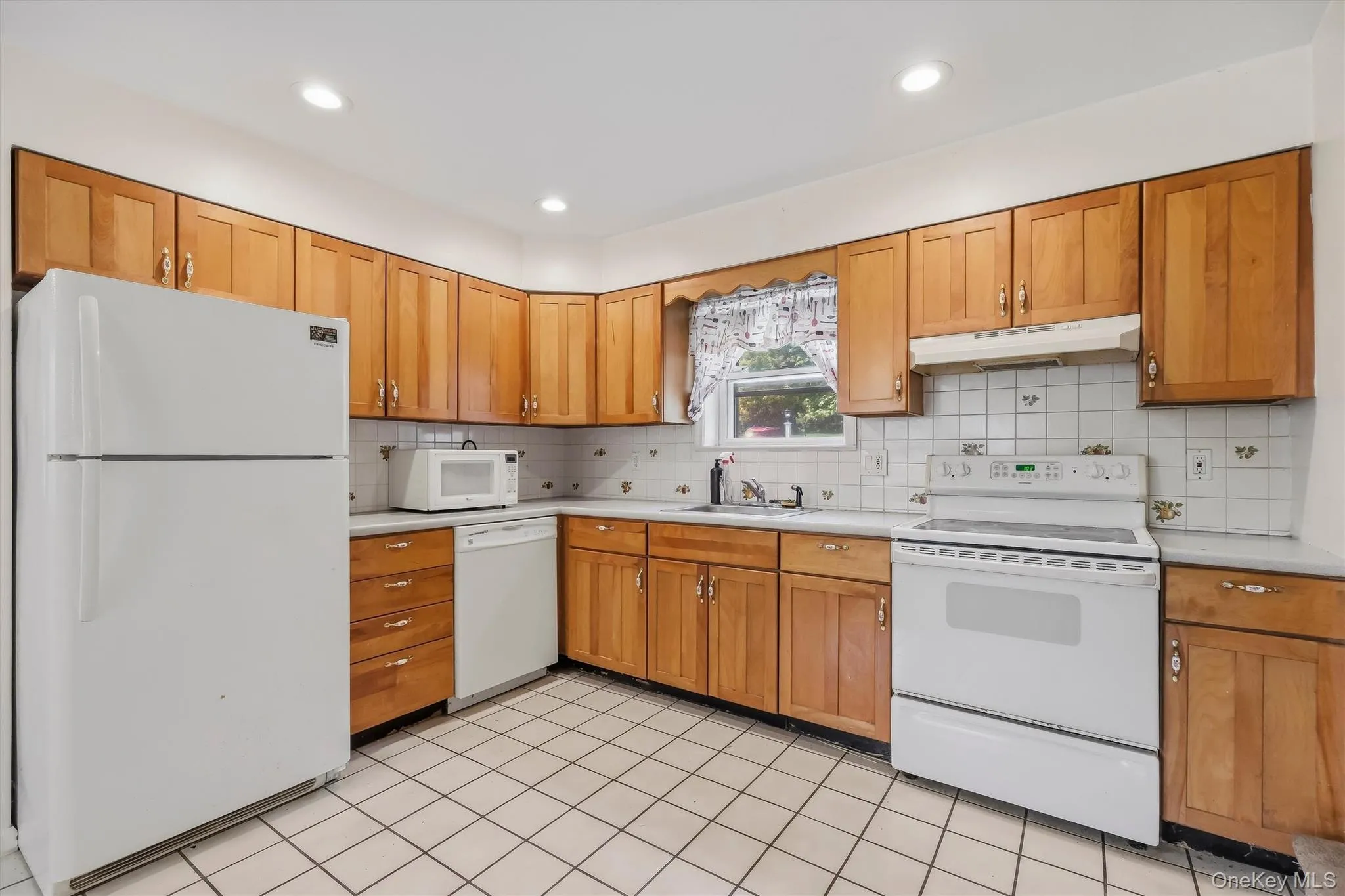 52 Church Street, Beekman, NY, 2 Bedrooms Bedrooms, 4 Rooms Rooms,2 BathroomsBathrooms,Residential,For Rent,Church,0,1053445 52 Church Street, Beekman, NY, 2 Bedrooms Bedrooms, 4 Rooms Rooms,2 BathroomsBathrooms,Residential,For Rent,Church,0,1053445