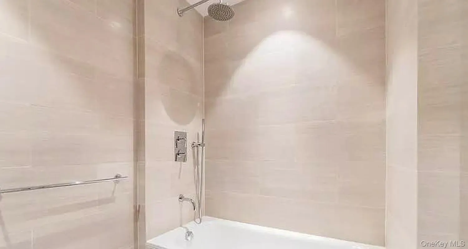 133-27 39th Avenue, New York, NY, 1 Bedroom Bedrooms, 3 Rooms Rooms,1 BathroomBathrooms,Residential,For Rent,39th,0,1053450 133-27 39th Avenue, New York, NY, 1 Bedroom Bedrooms, 3 Rooms Rooms,1 BathroomBathrooms,Residential,For Rent,39th,0,1053450