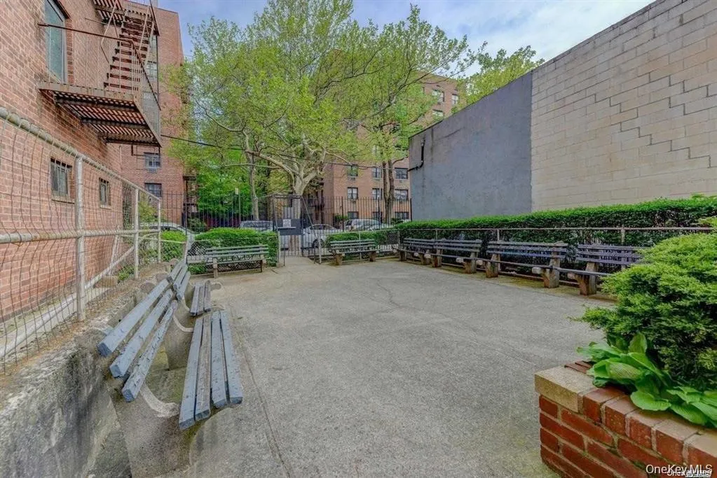 9910 60th Avenue, New York, NY, 2 Rooms Rooms,1 BathroomBathrooms,Residential,For Rent,60th,0,1053456 9910 60th Avenue, New York, NY, 2 Rooms Rooms,1 BathroomBathrooms,Residential,For Rent,60th,0,1053456