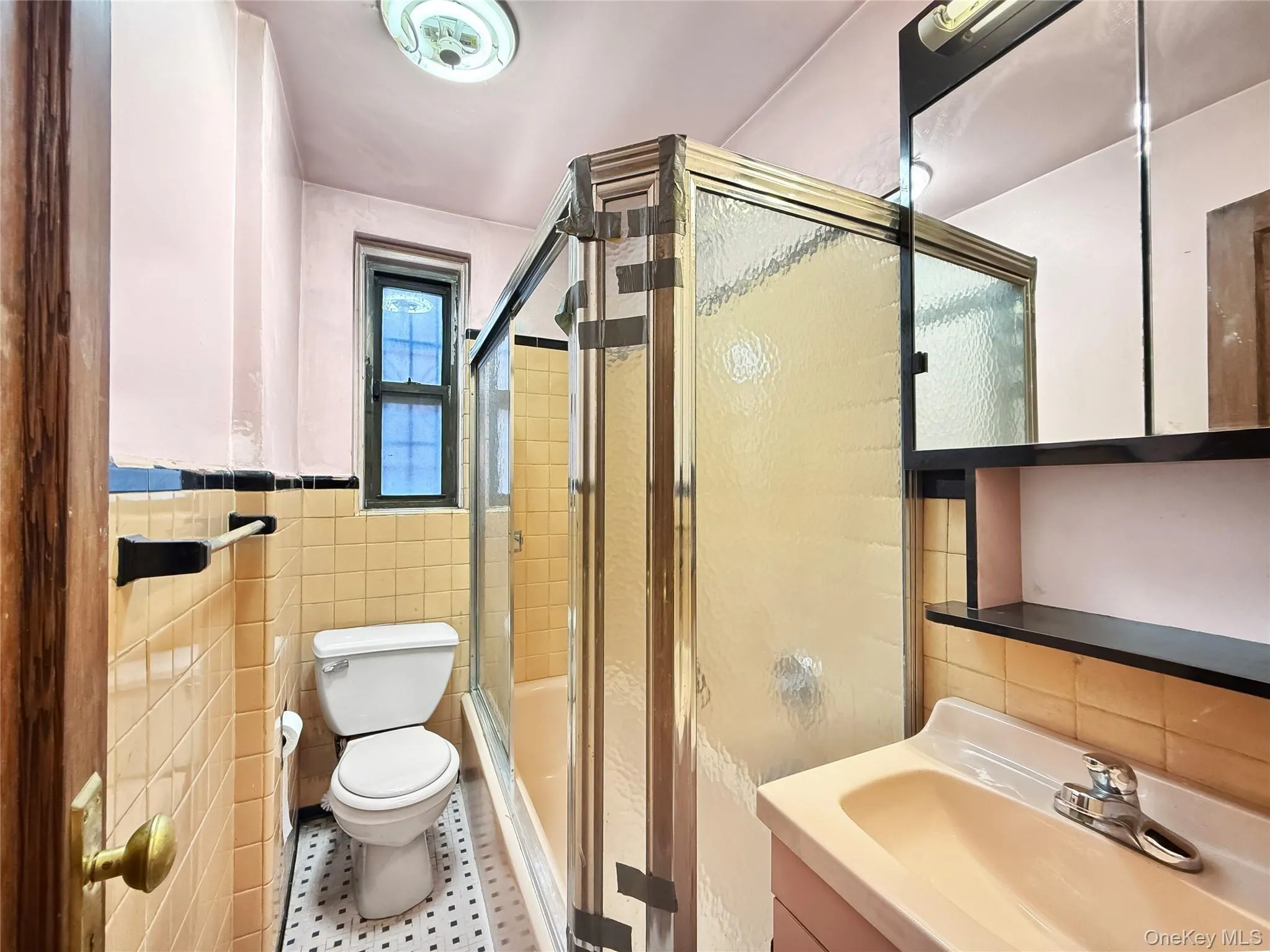 495 178th Street, New York, NY, 1 Bedroom Bedrooms, 4 Rooms Rooms,1 BathroomBathrooms,Residential,For Rent,178th,0,1053458 495 178th Street, New York, NY, 1 Bedroom Bedrooms, 4 Rooms Rooms,1 BathroomBathrooms,Residential,For Rent,178th,0,1053458