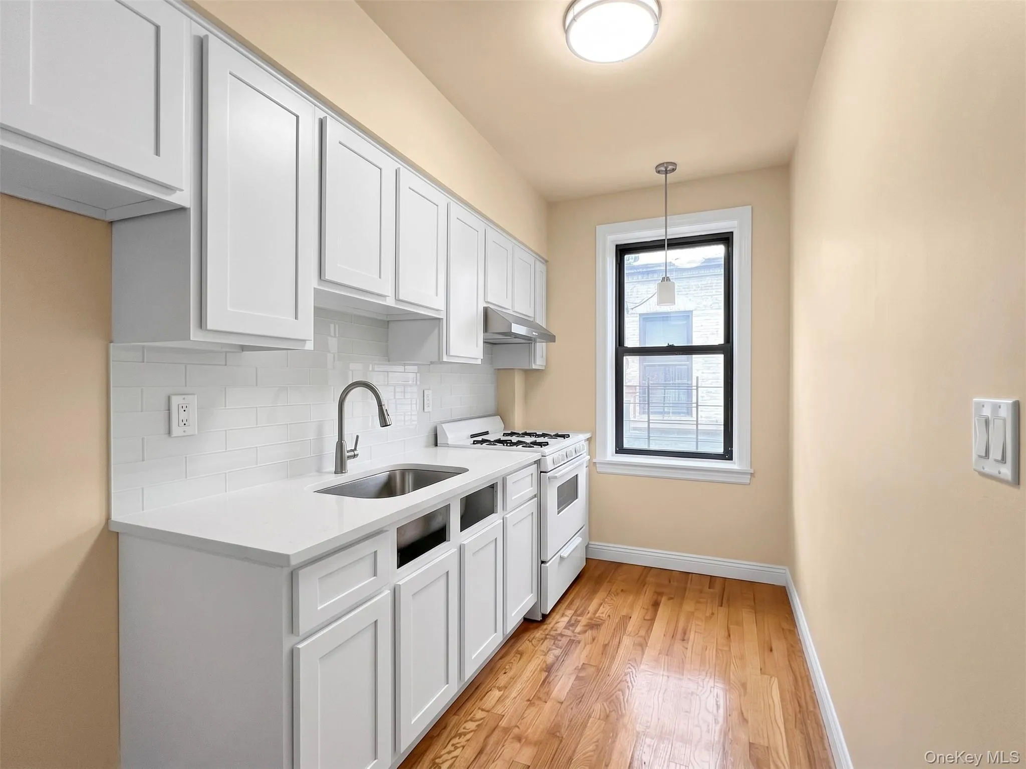 495 178th Street, New York, NY, 1 Bedroom Bedrooms, 4 Rooms Rooms,1 BathroomBathrooms,Residential,For Rent,178th,0,1053458 495 178th Street, New York, NY, 1 Bedroom Bedrooms, 4 Rooms Rooms,1 BathroomBathrooms,Residential,For Rent,178th,0,1053458