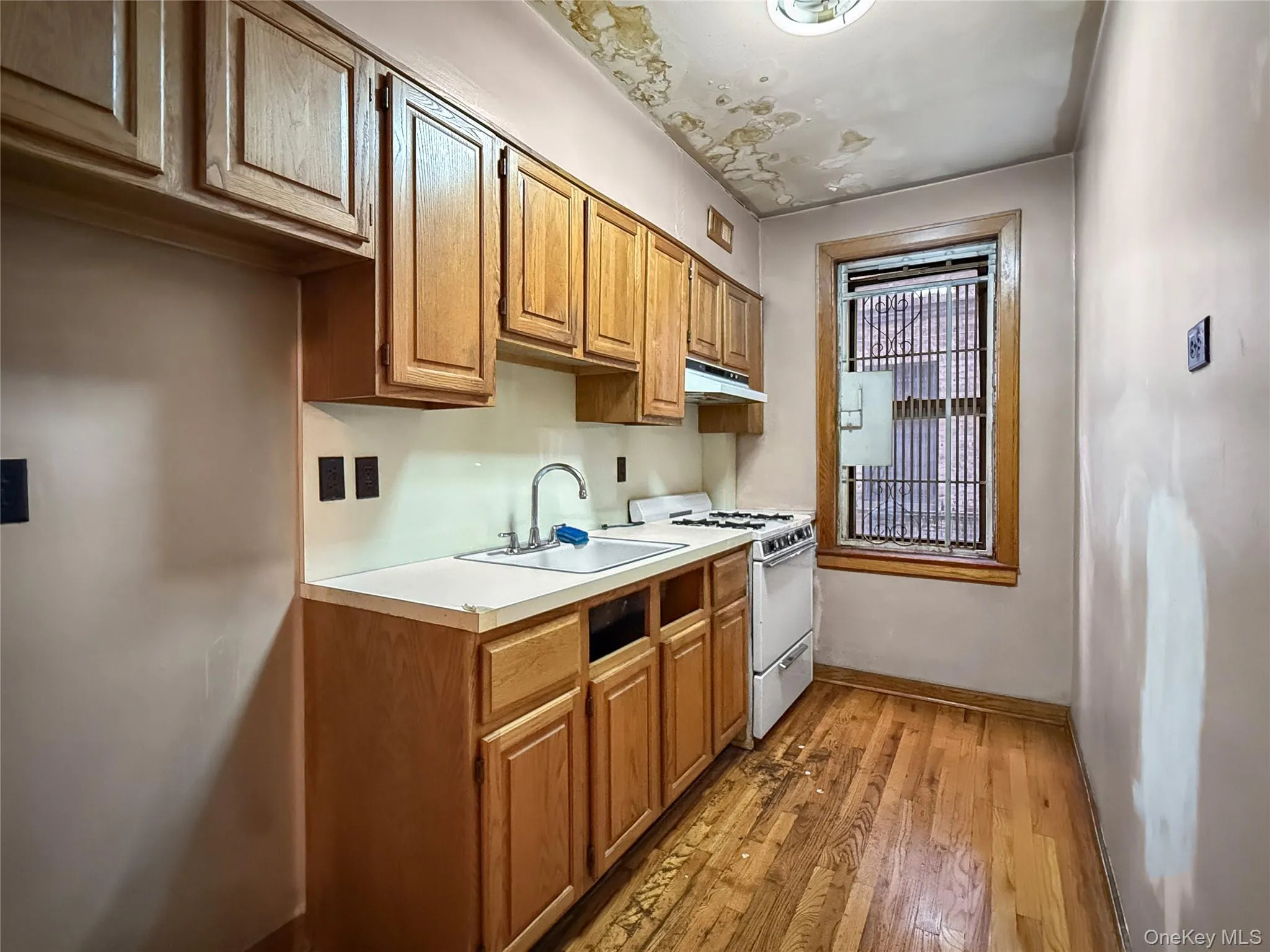 495 178th Street, New York, NY, 1 Bedroom Bedrooms, 4 Rooms Rooms,1 BathroomBathrooms,Residential,For Rent,178th,0,1053458 495 178th Street, New York, NY, 1 Bedroom Bedrooms, 4 Rooms Rooms,1 BathroomBathrooms,Residential,For Rent,178th,0,1053458