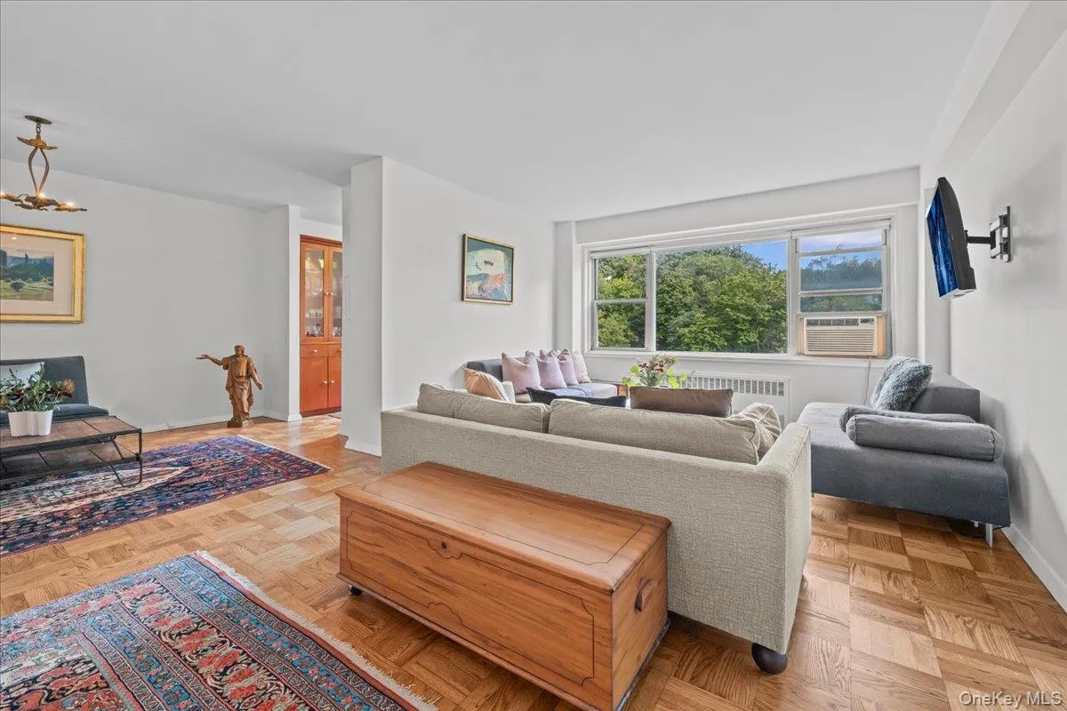 750 Kappock Street, New York, NY, 3 Bedrooms Bedrooms, 7 Rooms Rooms,3 BathroomsBathrooms,Residential,For Rent,Kappock,0,1053461 750 Kappock Street, New York, NY, 3 Bedrooms Bedrooms, 7 Rooms Rooms,3 BathroomsBathrooms,Residential,For Rent,Kappock,0,1053461