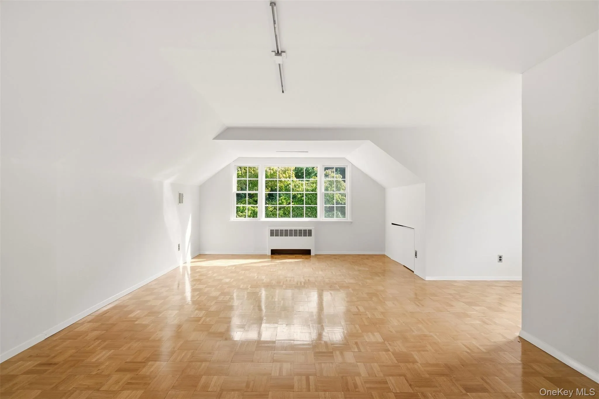 174 Flower Hill Road, Huntington, NY, 4 Bedrooms Bedrooms, 8 Rooms Rooms,2 BathroomsBathrooms,Residential,For Rent,Flower Hill,0,1053463 174 Flower Hill Road, Huntington, NY, 4 Bedrooms Bedrooms, 8 Rooms Rooms,2 BathroomsBathrooms,Residential,For Rent,Flower Hill,0,1053463