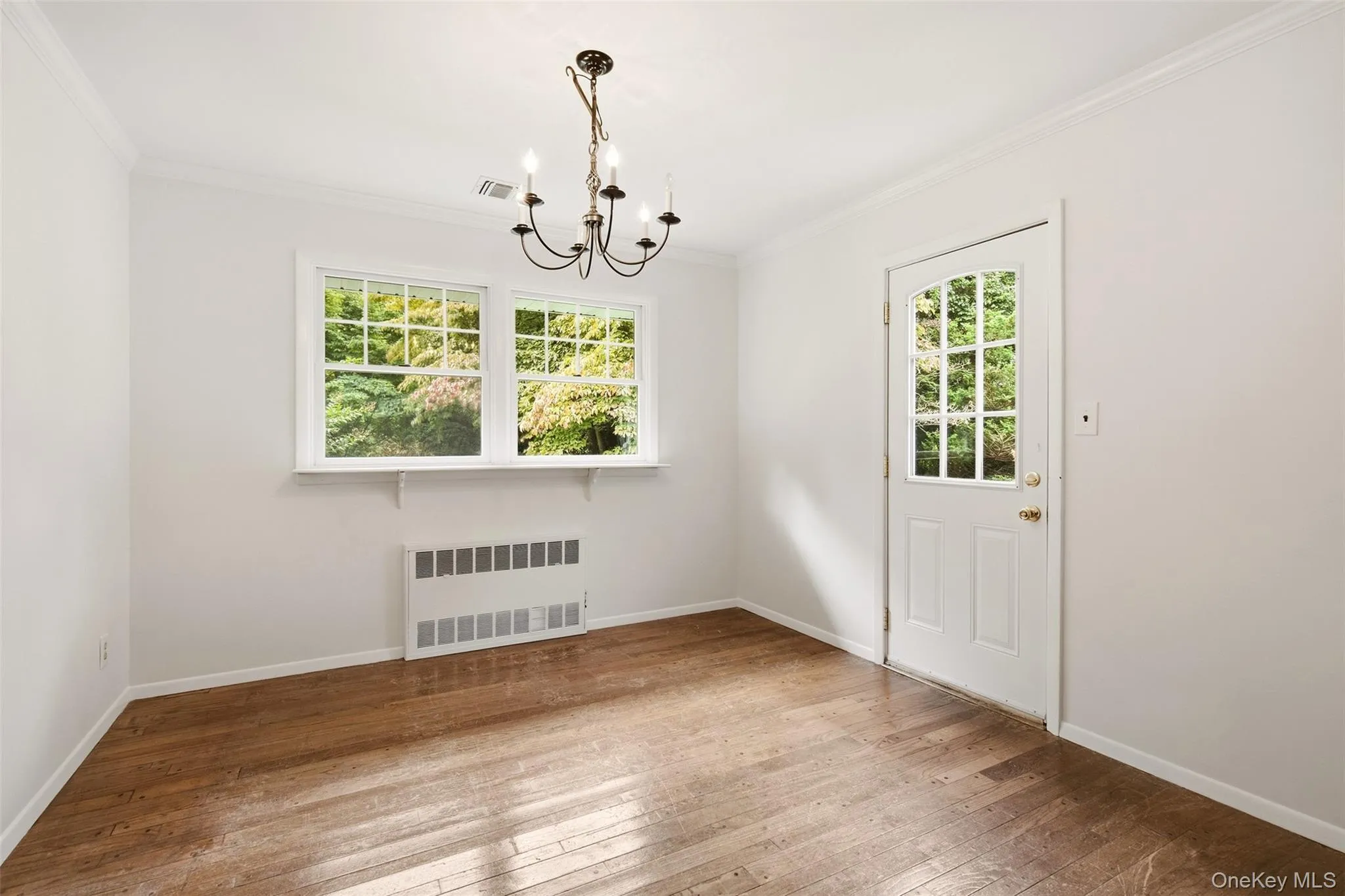 174 Flower Hill Road, Huntington, NY, 4 Bedrooms Bedrooms, 8 Rooms Rooms,2 BathroomsBathrooms,Residential,For Rent,Flower Hill,0,1053463 174 Flower Hill Road, Huntington, NY, 4 Bedrooms Bedrooms, 8 Rooms Rooms,2 BathroomsBathrooms,Residential,For Rent,Flower Hill,0,1053463