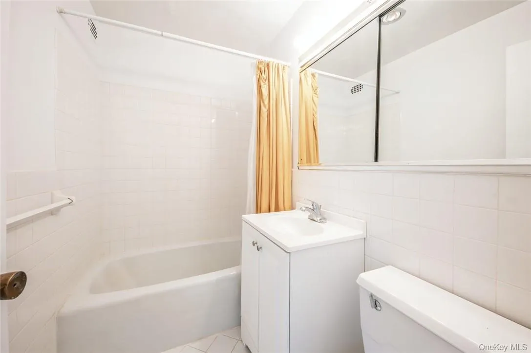 Very nice bathroom Very nice bathroom