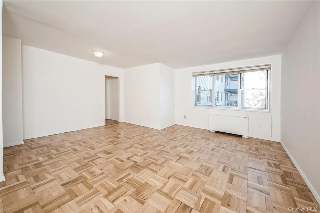 Very large living room with large sleeping alcove, refinished oak parquet flooring Very large living room with large sleeping alcove, refinished oak parquet flooring