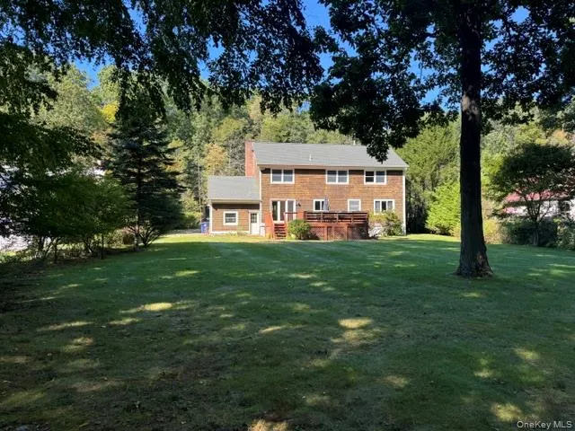 Colonial w/Deck Colonial w/Deck