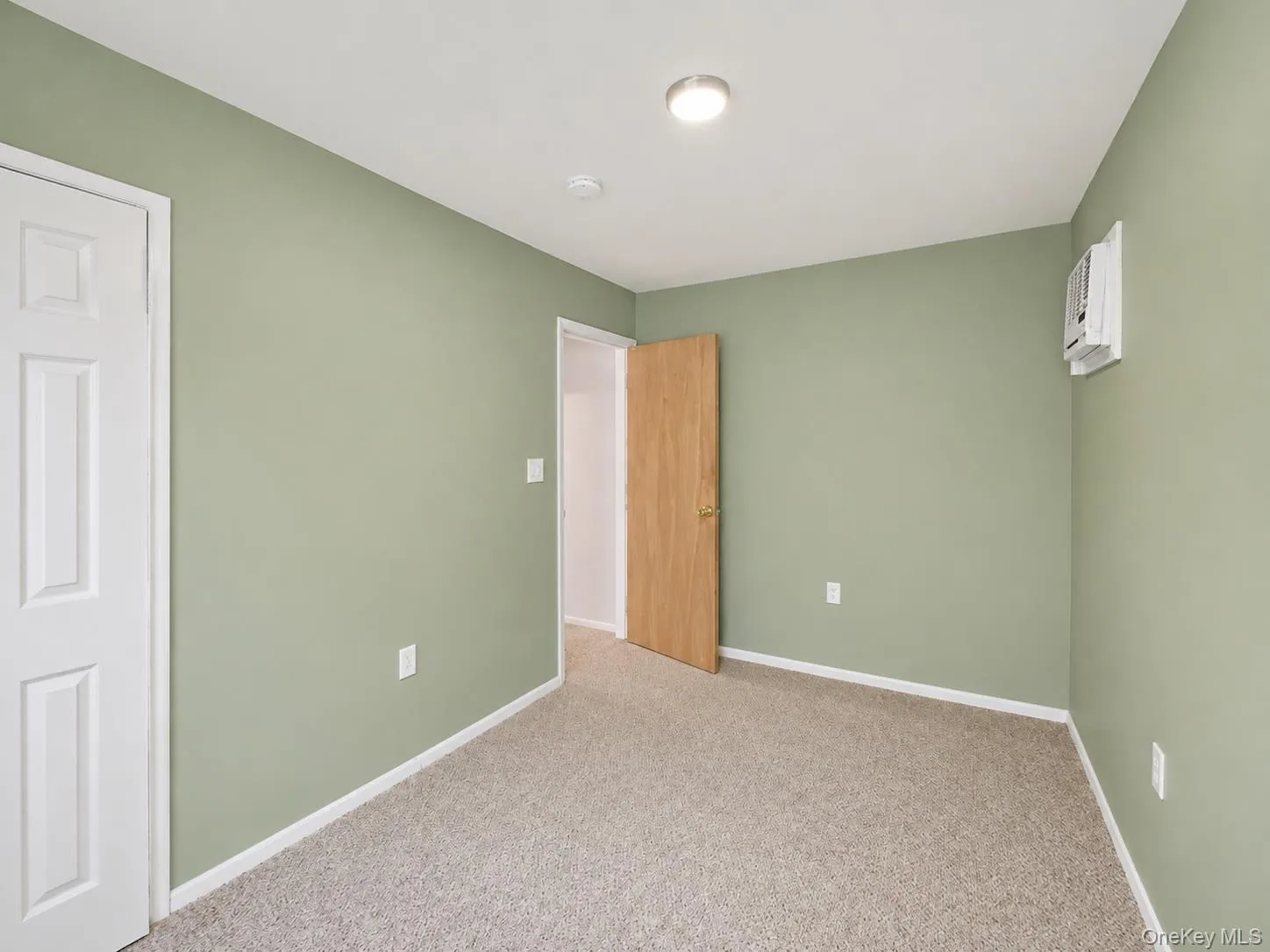 17 Fordham Road, West Babylon, NY, 3 Bedroom Bedrooms, 4 Room Rooms,1 BathroomBathrooms,Residential Lease,For Rent,Fordham,0,1053470 17 Fordham Road, West Babylon, NY, 3 Bedroom Bedrooms, 4 Room Rooms,1 BathroomBathrooms,Residential Lease,For Rent,Fordham,0,1053470