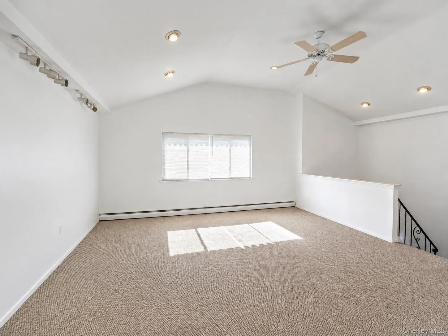 17 Fordham Road, West Babylon, NY, 3 Bedroom Bedrooms, 4 Room Rooms,1 BathroomBathrooms,Residential Lease,For Rent,Fordham,0,1053470 17 Fordham Road, West Babylon, NY, 3 Bedroom Bedrooms, 4 Room Rooms,1 BathroomBathrooms,Residential Lease,For Rent,Fordham,0,1053470