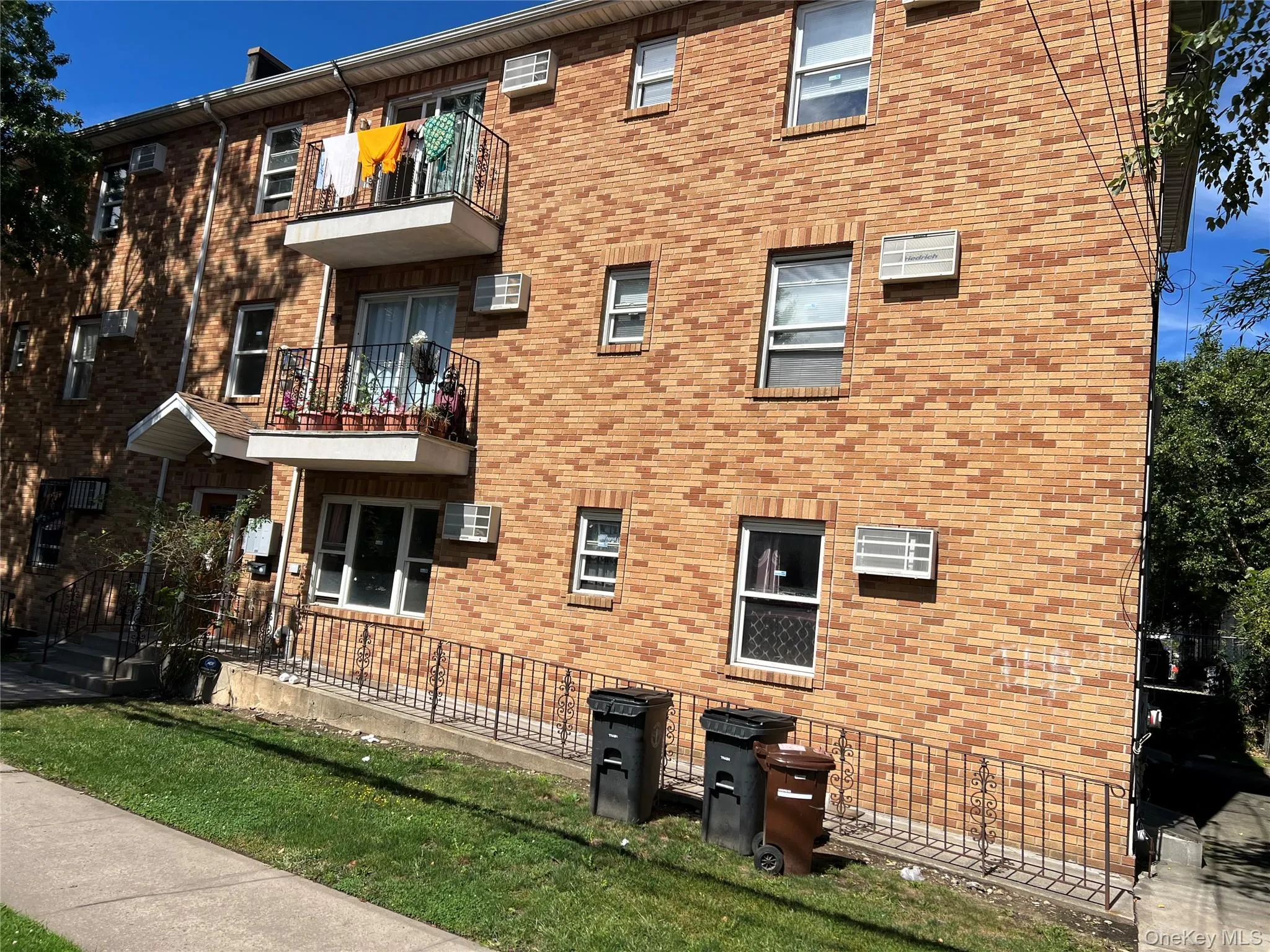 17205 Highland Avenue, New York, NY, 3 Bedrooms Bedrooms, 6 Rooms Rooms,1 BathroomBathrooms,Residential Lease,For Rent,Highland,0,1053471 17205 Highland Avenue, New York, NY, 3 Bedrooms Bedrooms, 6 Rooms Rooms,1 BathroomBathrooms,Residential Lease,For Rent,Highland,0,1053471