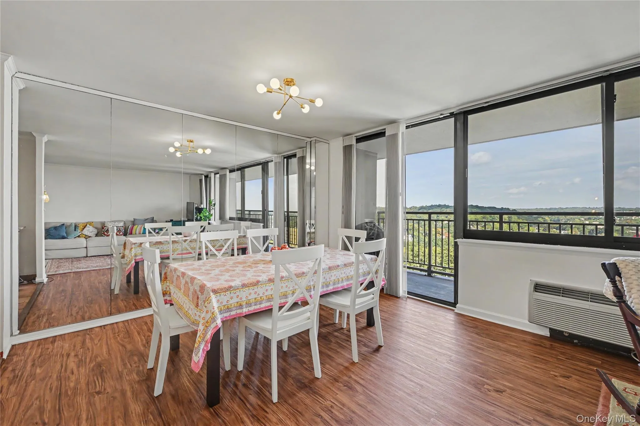 15 Stewart Place, White Plains, NY, 2 Bedrooms Bedrooms, ,2 BathroomsBathrooms,Residential,For Rent,Stewart,0,1053475 15 Stewart Place, White Plains, NY, 2 Bedrooms Bedrooms, ,2 BathroomsBathrooms,Residential,For Rent,Stewart,0,1053475