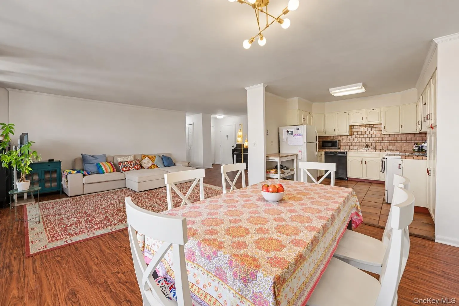 15 Stewart Place, White Plains, NY, 2 Bedrooms Bedrooms, ,2 BathroomsBathrooms,Residential,For Rent,Stewart,0,1053475 15 Stewart Place, White Plains, NY, 2 Bedrooms Bedrooms, ,2 BathroomsBathrooms,Residential,For Rent,Stewart,0,1053475