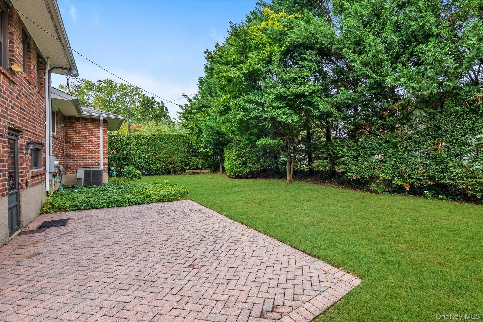 197 Birch Drive, North Hempstead, NY, 4 Bedrooms Bedrooms, 8 Rooms Rooms,2 BathroomsBathrooms,Residential,For Rent,Birch,0,1053476 197 Birch Drive, North Hempstead, NY, 4 Bedrooms Bedrooms, 8 Rooms Rooms,2 BathroomsBathrooms,Residential,For Rent,Birch,0,1053476