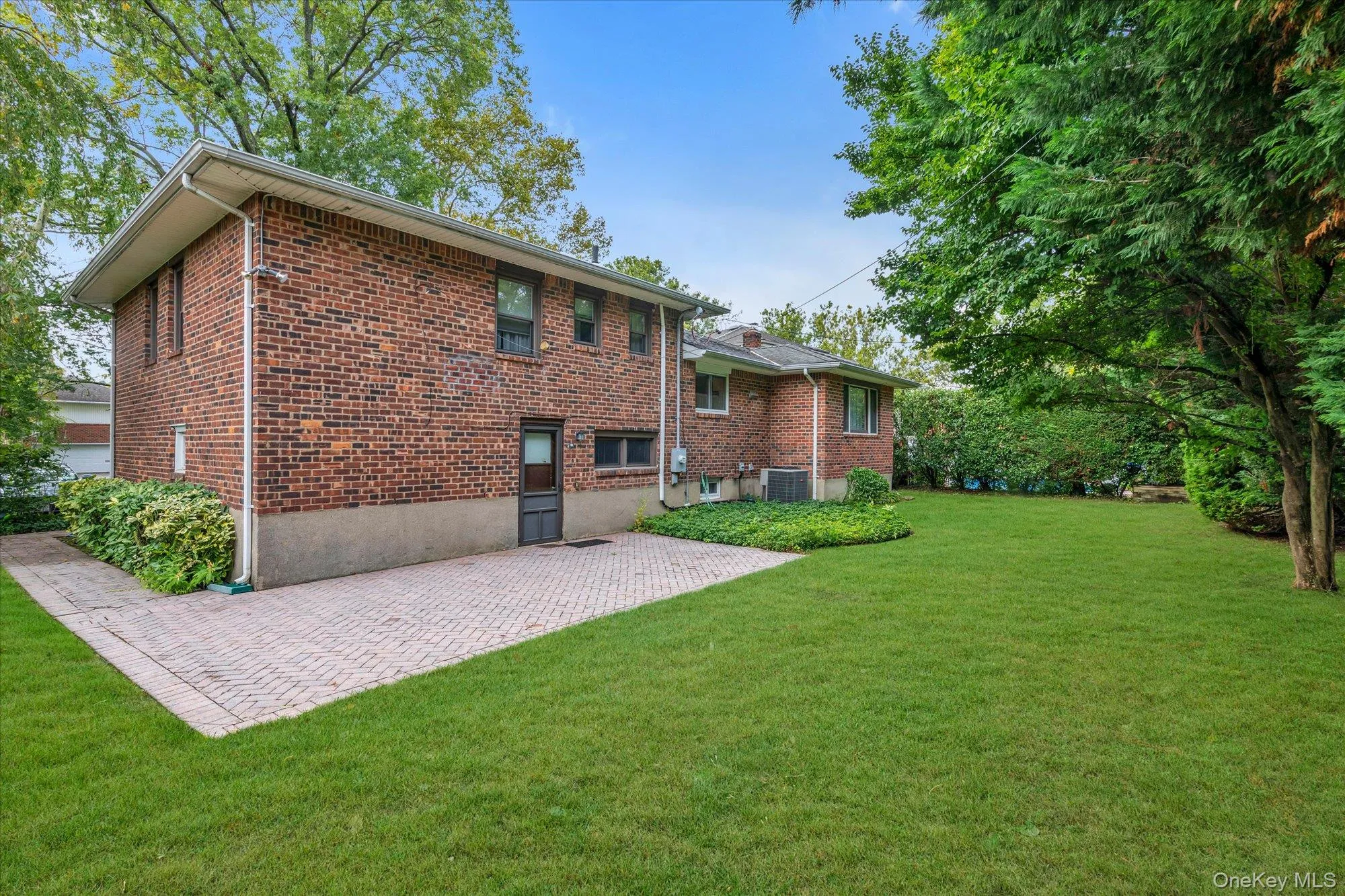 197 Birch Drive, North Hempstead, NY, 4 Bedrooms Bedrooms, 8 Rooms Rooms,2 BathroomsBathrooms,Residential,For Rent,Birch,0,1053476 197 Birch Drive, North Hempstead, NY, 4 Bedrooms Bedrooms, 8 Rooms Rooms,2 BathroomsBathrooms,Residential,For Rent,Birch,0,1053476