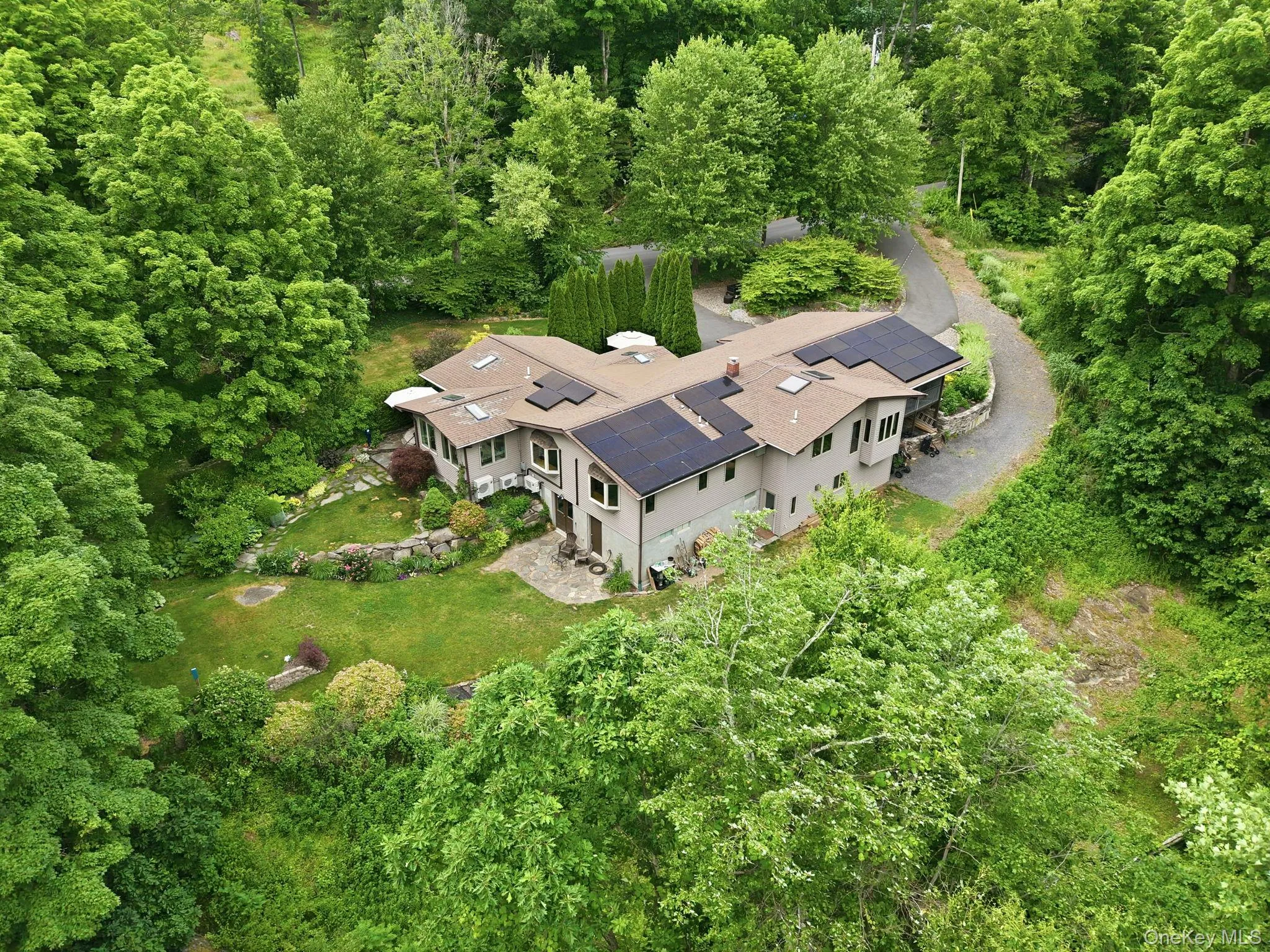 39 Loughran Lane, Esopus, NY, 4 Bedrooms Bedrooms, 8 Rooms Rooms,2 BathroomsBathrooms,Residential,For Rent,Loughran,0,1053477 39 Loughran Lane, Esopus, NY, 4 Bedrooms Bedrooms, 8 Rooms Rooms,2 BathroomsBathrooms,Residential,For Rent,Loughran,0,1053477