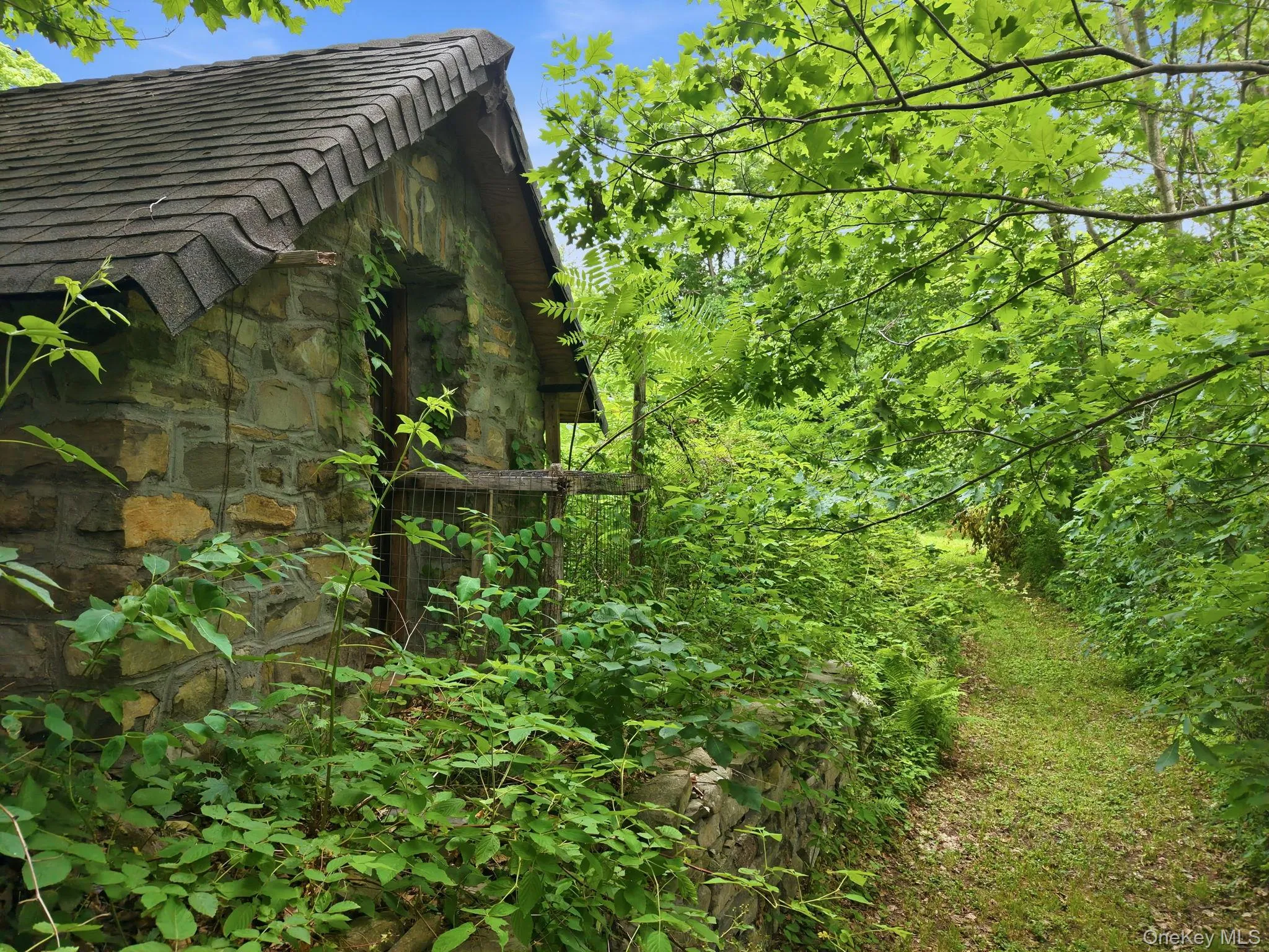 39 Loughran Lane, Esopus, NY, 4 Bedrooms Bedrooms, 8 Rooms Rooms,2 BathroomsBathrooms,Residential,For Rent,Loughran,0,1053477 39 Loughran Lane, Esopus, NY, 4 Bedrooms Bedrooms, 8 Rooms Rooms,2 BathroomsBathrooms,Residential,For Rent,Loughran,0,1053477