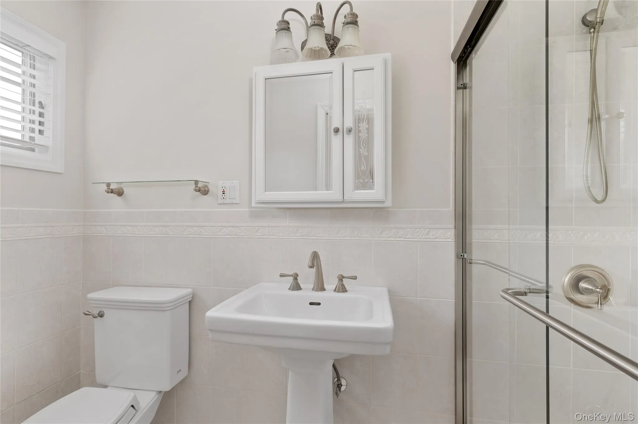 14 Osage Drive, Huntington, NY, 5 Bedrooms Bedrooms, 10 Rooms Rooms,3 BathroomsBathrooms,Residential,For Rent,Osage,0,1053481 14 Osage Drive, Huntington, NY, 5 Bedrooms Bedrooms, 10 Rooms Rooms,3 BathroomsBathrooms,Residential,For Rent,Osage,0,1053481