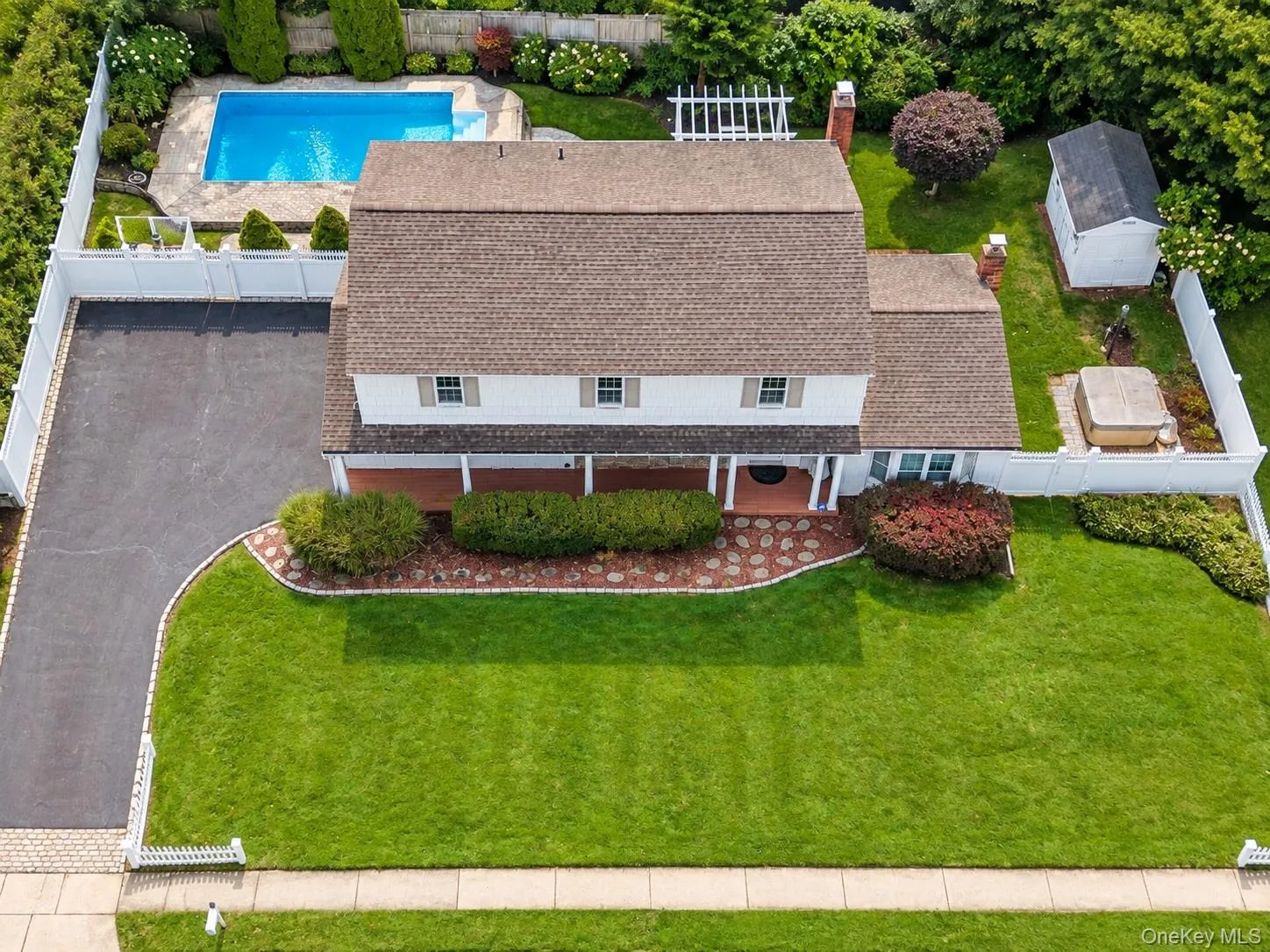 14 Osage Drive, Huntington, NY, 5 Bedrooms Bedrooms, 10 Rooms Rooms,3 BathroomsBathrooms,Residential,For Rent,Osage,0,1053481 14 Osage Drive, Huntington, NY, 5 Bedrooms Bedrooms, 10 Rooms Rooms,3 BathroomsBathrooms,Residential,For Rent,Osage,0,1053481