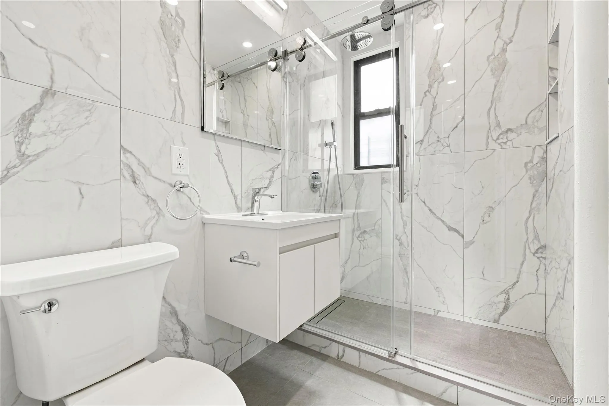 7234 Austin Street, New York, NY, 1 Bedroom Bedrooms, 3 Rooms Rooms,1 BathroomBathrooms,Residential,For Rent,Austin,0,1053491 7234 Austin Street, New York, NY, 1 Bedroom Bedrooms, 3 Rooms Rooms,1 BathroomBathrooms,Residential,For Rent,Austin,0,1053491