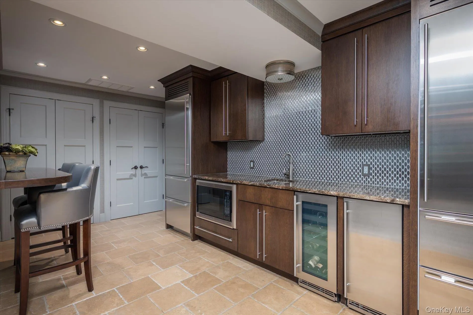 83 Karol Place, Oyster Bay, NY, 6 Bedrooms Bedrooms, 13 Rooms Rooms,4 BathroomsBathrooms,Residential,For Rent,Karol,0,1053492 83 Karol Place, Oyster Bay, NY, 6 Bedrooms Bedrooms, 13 Rooms Rooms,4 BathroomsBathrooms,Residential,For Rent,Karol,0,1053492