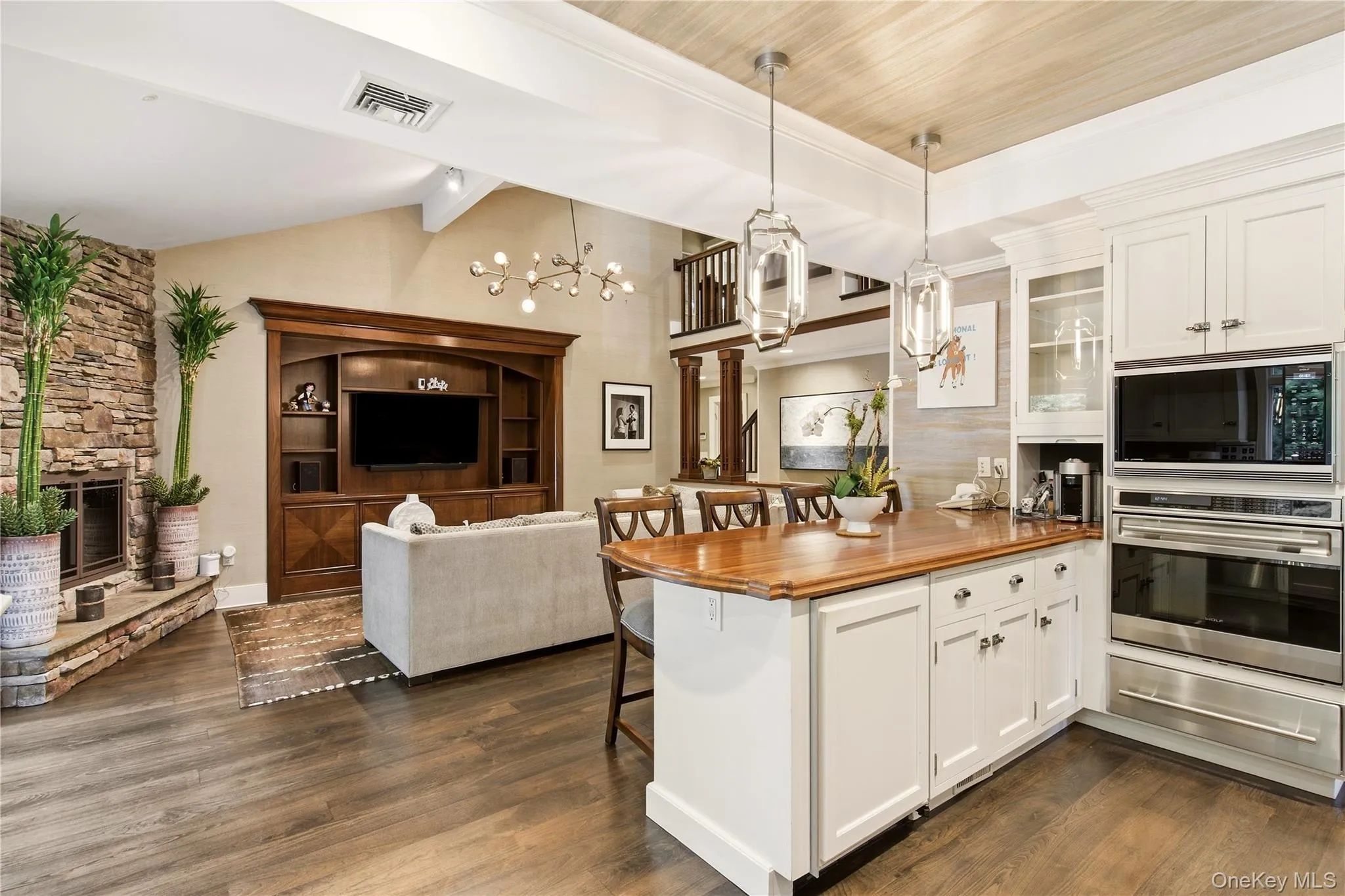 83 Karol Place, Oyster Bay, NY, 6 Bedrooms Bedrooms, 13 Rooms Rooms,4 BathroomsBathrooms,Residential,For Rent,Karol,0,1053492 83 Karol Place, Oyster Bay, NY, 6 Bedrooms Bedrooms, 13 Rooms Rooms,4 BathroomsBathrooms,Residential,For Rent,Karol,0,1053492