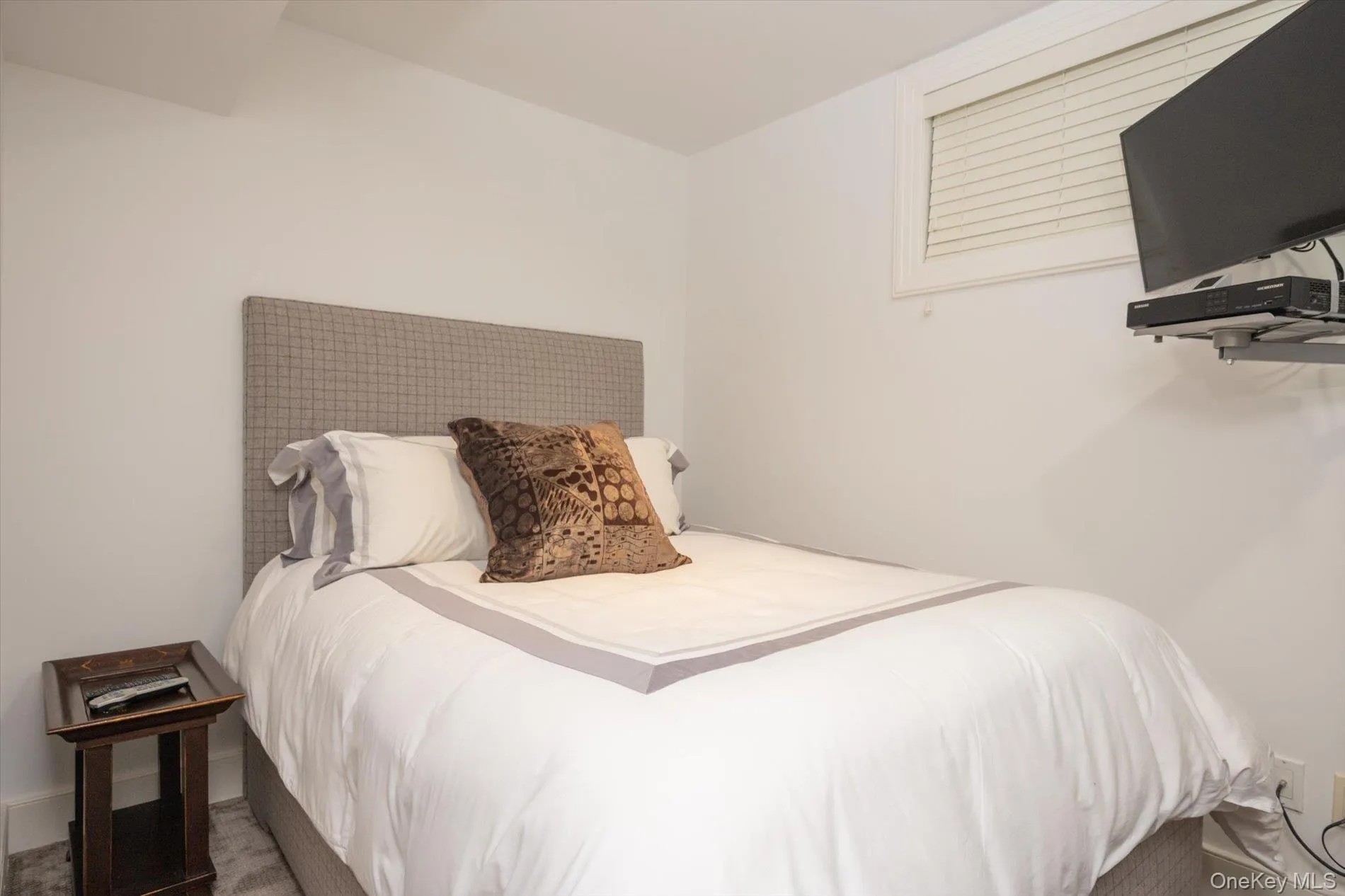 83 Karol Place, Oyster Bay, NY, 6 Bedrooms Bedrooms, 13 Rooms Rooms,4 BathroomsBathrooms,Residential,For Rent,Karol,0,1053492 83 Karol Place, Oyster Bay, NY, 6 Bedrooms Bedrooms, 13 Rooms Rooms,4 BathroomsBathrooms,Residential,For Rent,Karol,0,1053492