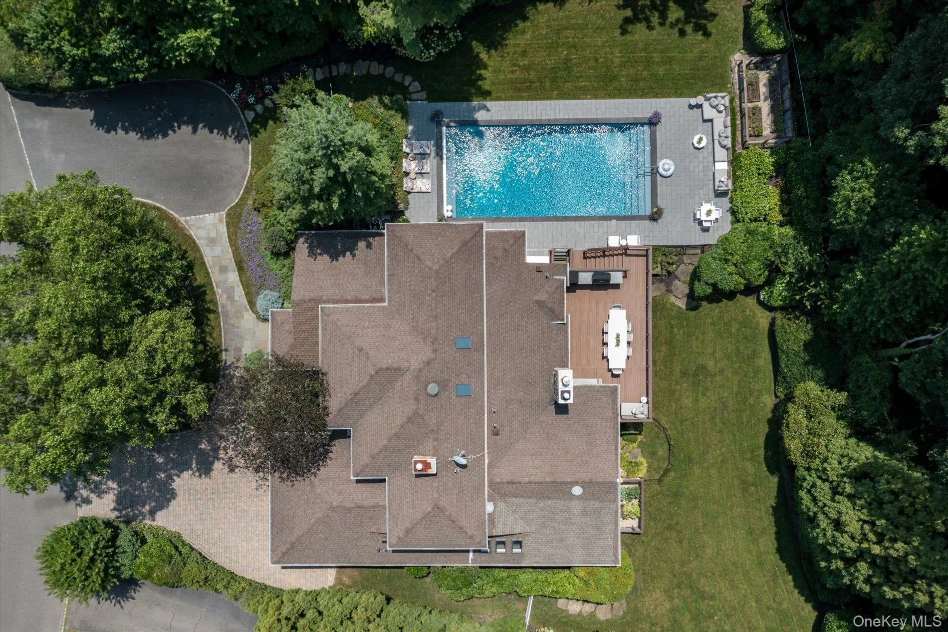 83 Karol Place, Oyster Bay, NY, 6 Bedrooms Bedrooms, 13 Rooms Rooms,4 BathroomsBathrooms,Residential,For Rent,Karol,0,1053492 83 Karol Place, Oyster Bay, NY, 6 Bedrooms Bedrooms, 13 Rooms Rooms,4 BathroomsBathrooms,Residential,For Rent,Karol,0,1053492