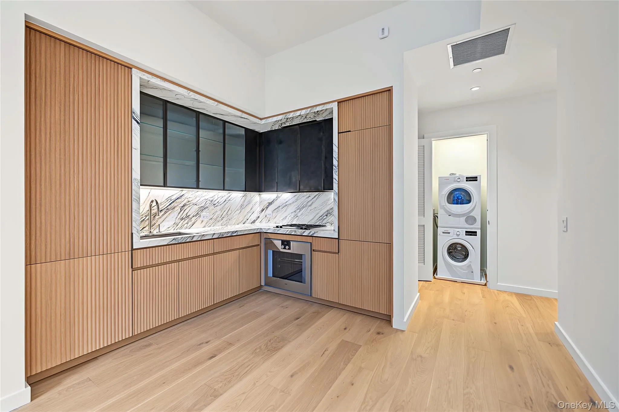 135 47th Street, New York, NY, 1 Bedroom Bedrooms, 3 Rooms Rooms,1 BathroomBathrooms,Residential Lease,For Rent,47th,0,1053493 135 47th Street, New York, NY, 1 Bedroom Bedrooms, 3 Rooms Rooms,1 BathroomBathrooms,Residential Lease,For Rent,47th,0,1053493
