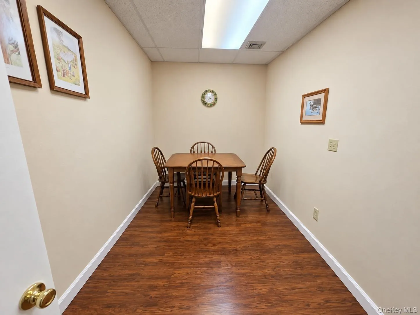 Office 6 or Kitchenette Office 6 or Kitchenette