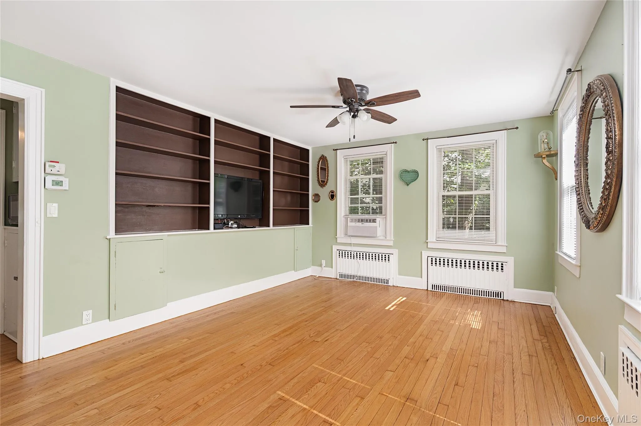 41 Butler Street, North Hempstead, NY, 7 Bedrooms Bedrooms, 13 Rooms Rooms,3 BathroomsBathrooms,Residential,For Rent,Butler,0,1053496 41 Butler Street, North Hempstead, NY, 7 Bedrooms Bedrooms, 13 Rooms Rooms,3 BathroomsBathrooms,Residential,For Rent,Butler,0,1053496