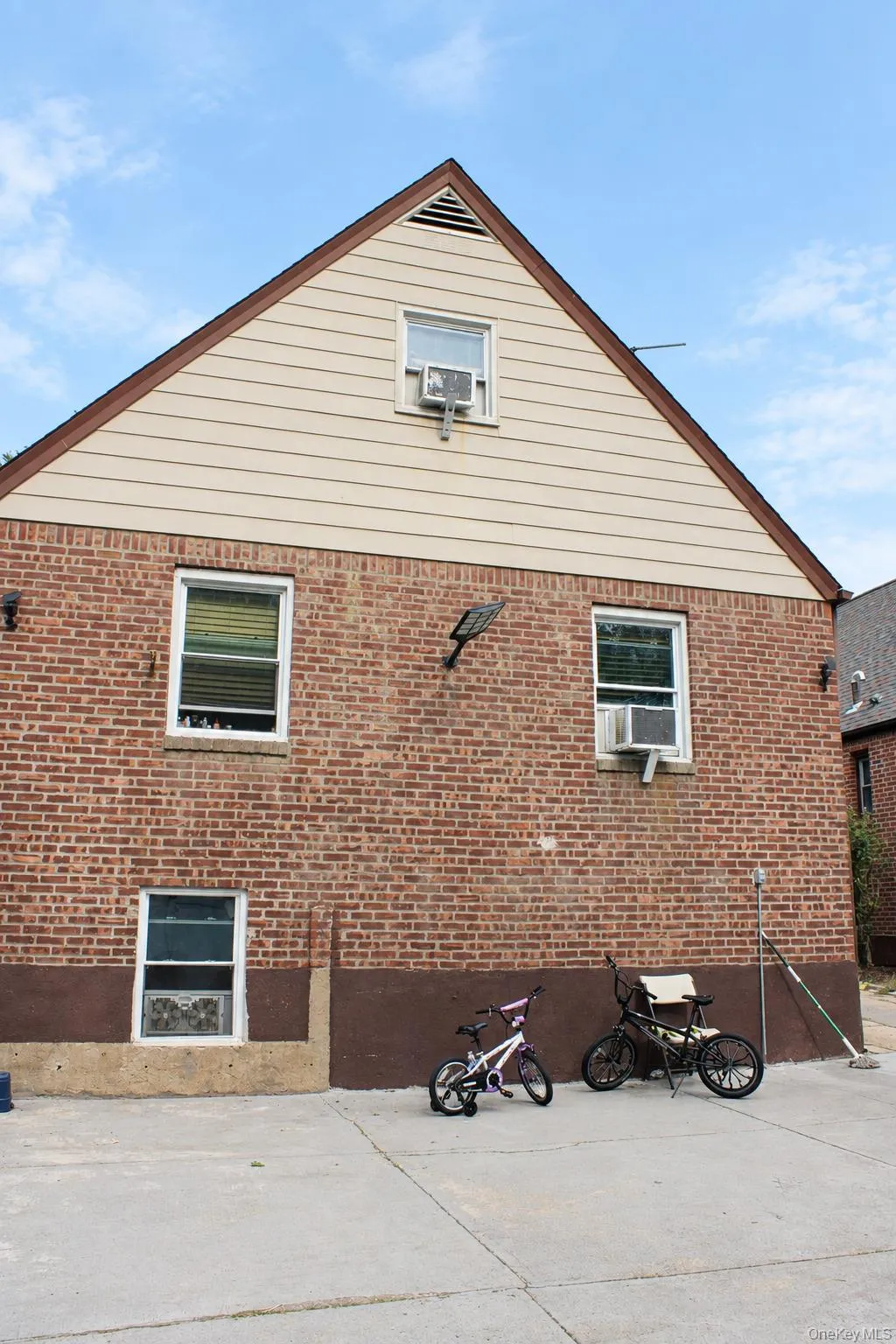 21422 Whitehall Terrace, New York, NY, 4 Bedrooms Bedrooms, 7 Rooms Rooms,3 BathroomsBathrooms,Residential,For Rent,Whitehall,0,1053497 21422 Whitehall Terrace, New York, NY, 4 Bedrooms Bedrooms, 7 Rooms Rooms,3 BathroomsBathrooms,Residential,For Rent,Whitehall,0,1053497