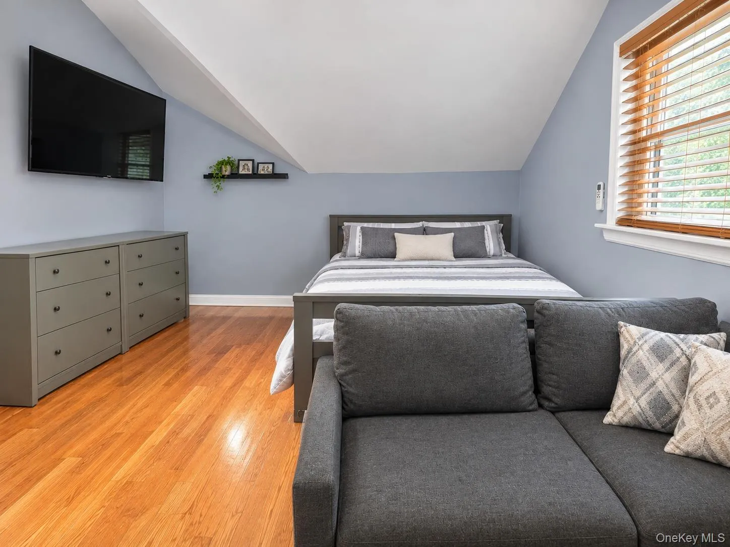 21422 Whitehall Terrace, New York, NY, 4 Bedrooms Bedrooms, 7 Rooms Rooms,3 BathroomsBathrooms,Residential,For Rent,Whitehall,0,1053497 21422 Whitehall Terrace, New York, NY, 4 Bedrooms Bedrooms, 7 Rooms Rooms,3 BathroomsBathrooms,Residential,For Rent,Whitehall,0,1053497