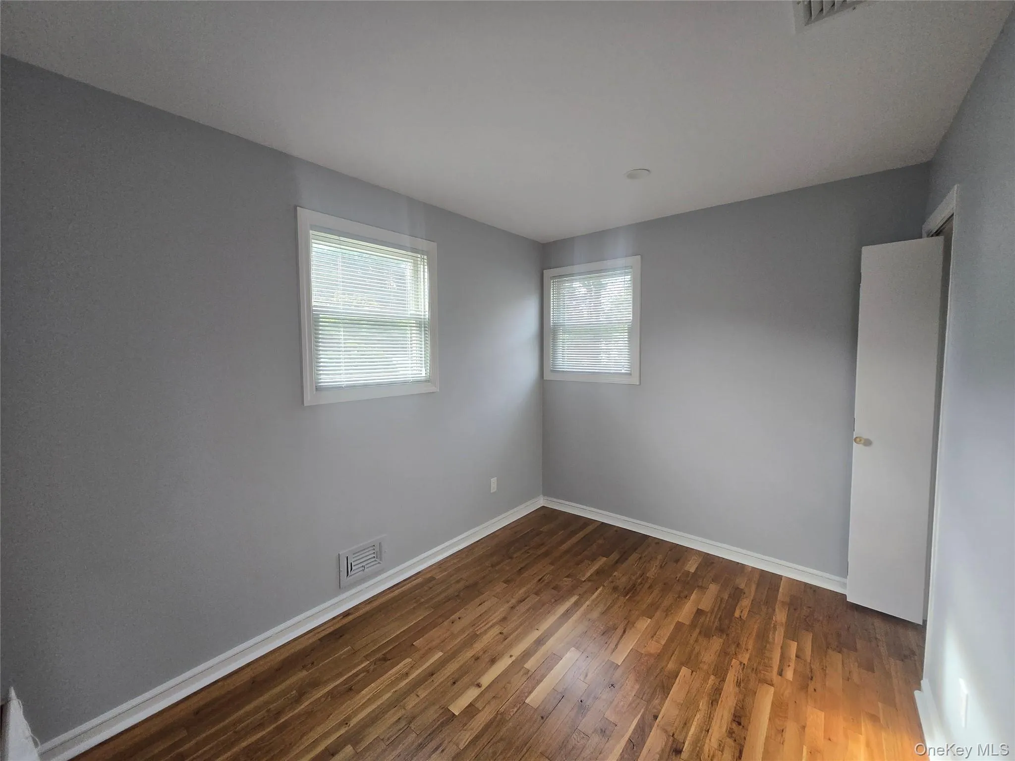 25 Ripley Drive, Huntington, NY, 3 Bedrooms Bedrooms, 7 Rooms Rooms,2 BathroomsBathrooms,Residential Lease,For Rent,Ripley,0,1053498 25 Ripley Drive, Huntington, NY, 3 Bedrooms Bedrooms, 7 Rooms Rooms,2 BathroomsBathrooms,Residential Lease,For Rent,Ripley,0,1053498