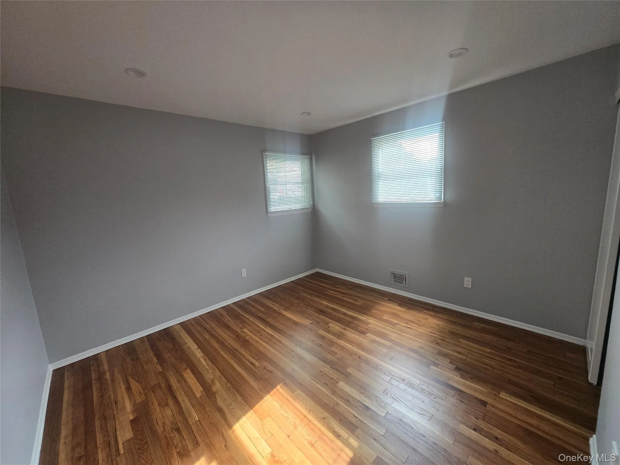 25 Ripley Drive, Huntington, NY, 3 Bedrooms Bedrooms, 7 Rooms Rooms,2 BathroomsBathrooms,Residential Lease,For Rent,Ripley,0,1053498 25 Ripley Drive, Huntington, NY, 3 Bedrooms Bedrooms, 7 Rooms Rooms,2 BathroomsBathrooms,Residential Lease,For Rent,Ripley,0,1053498