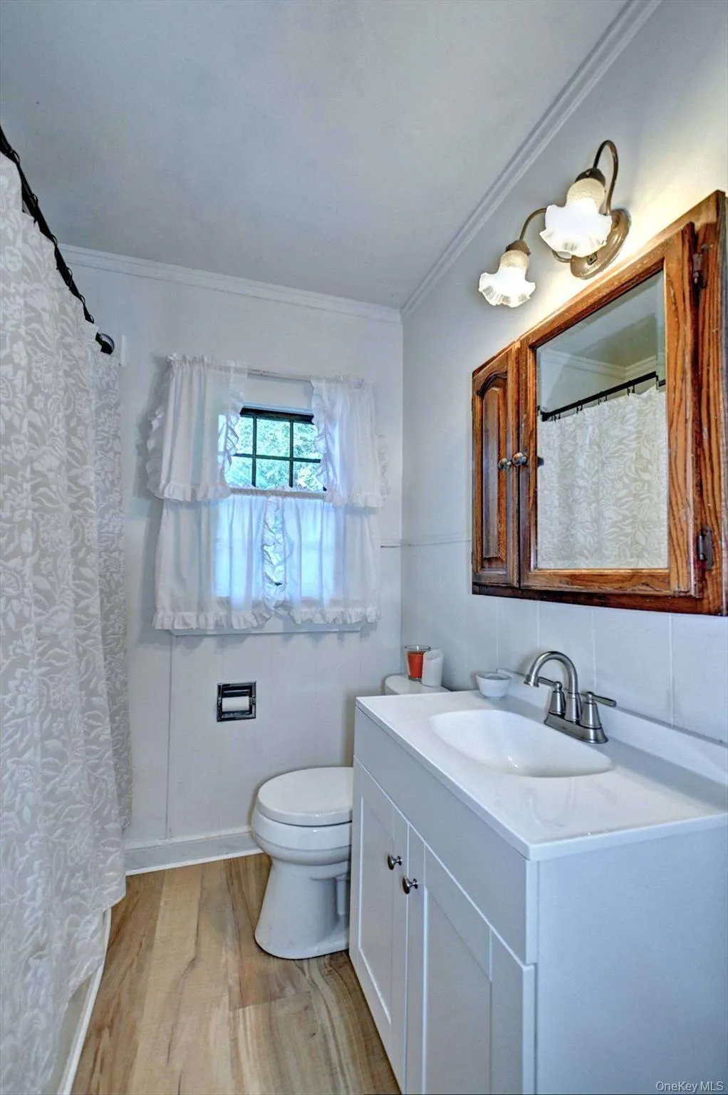 Updated flooring, Bowl and Vanity Updated flooring, Bowl and Vanity